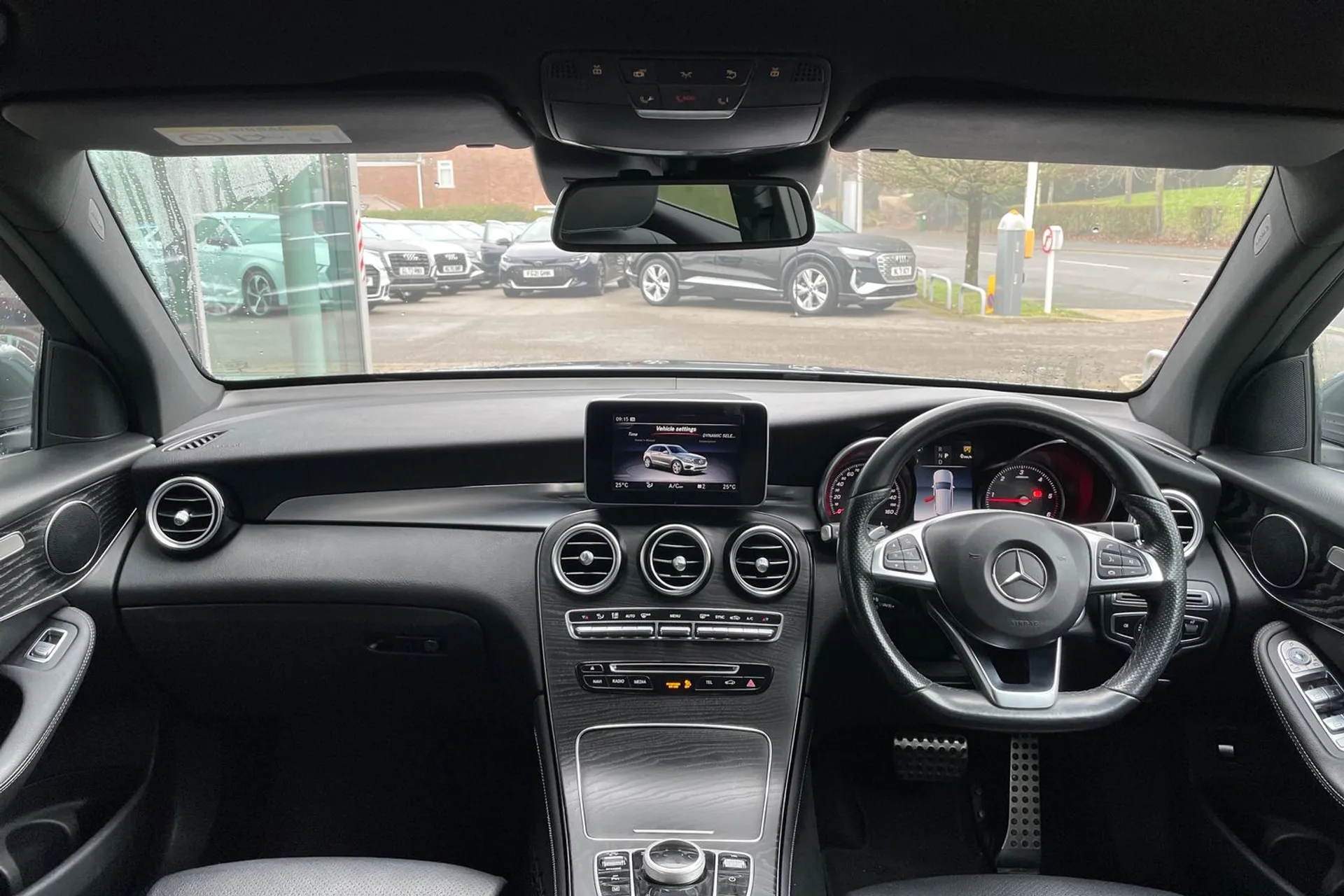 MERCEDES-BENZ GLC thumbnail image number 3