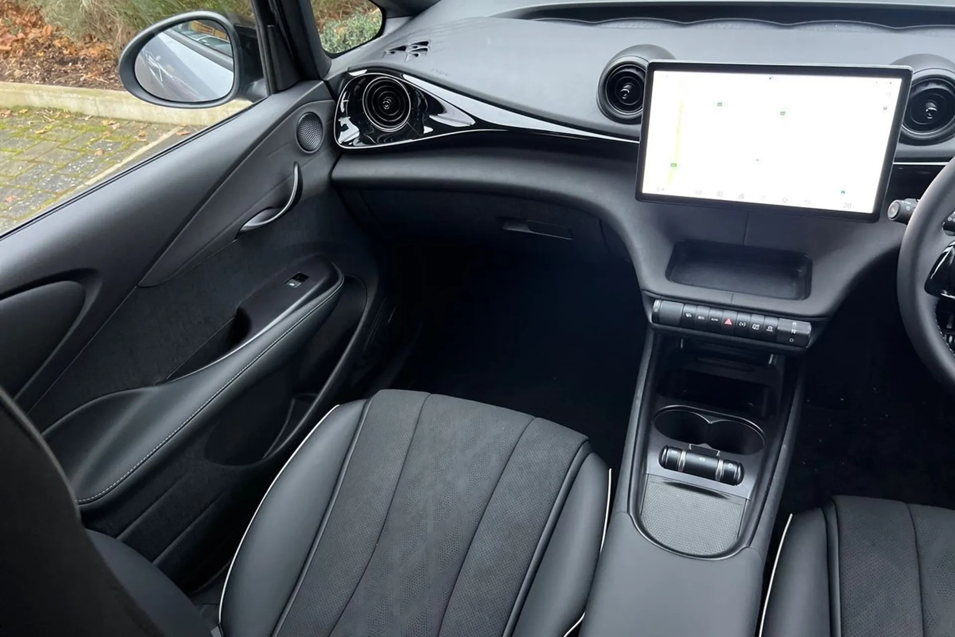 BYD DOLPHIN thumbnail image number 25