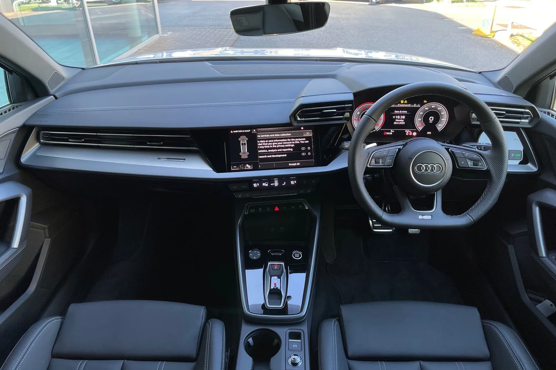 Audi A3 thumbnail image number 3