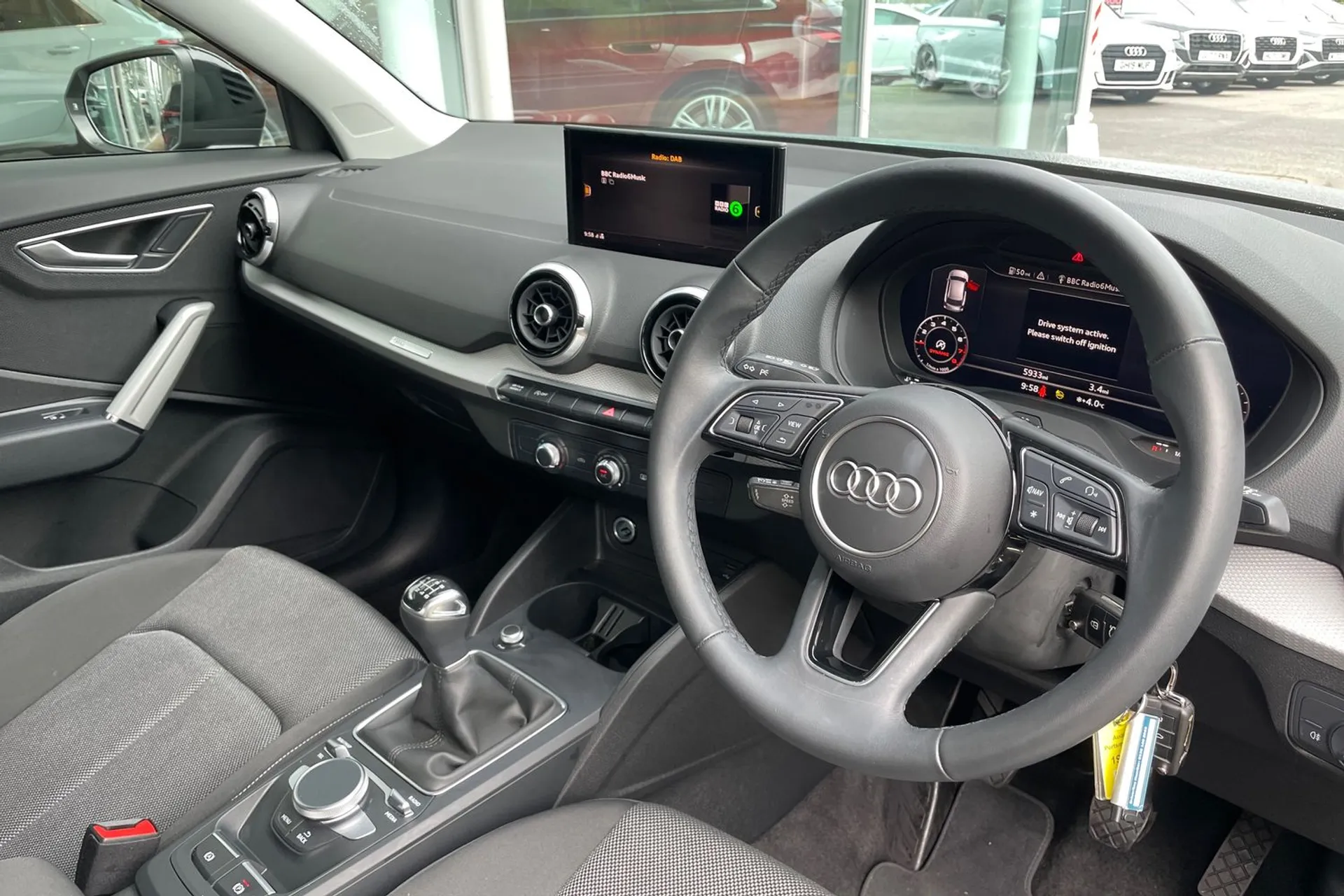 Audi Q2 thumbnail image number 25