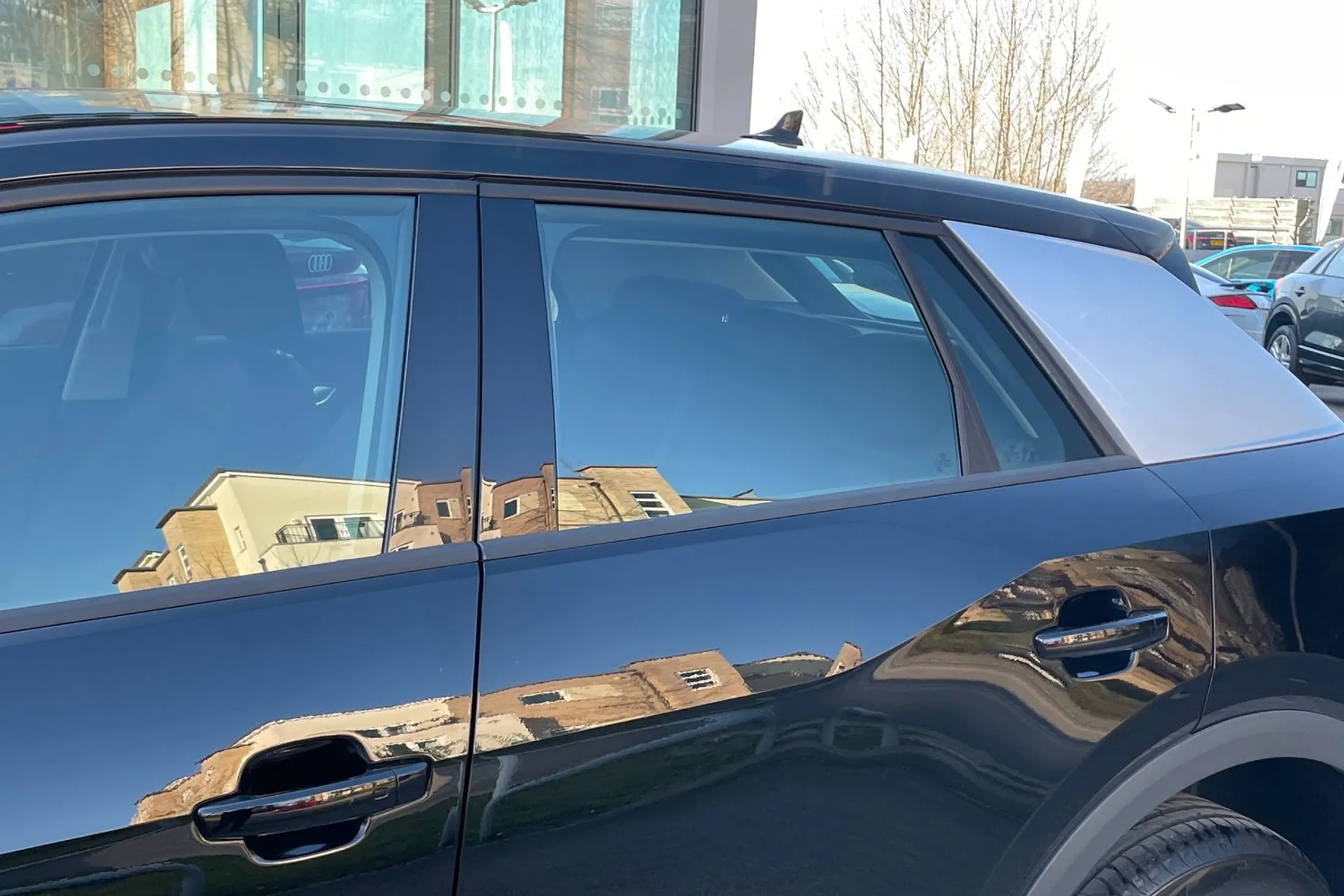 Audi Q2 thumbnail image number 12