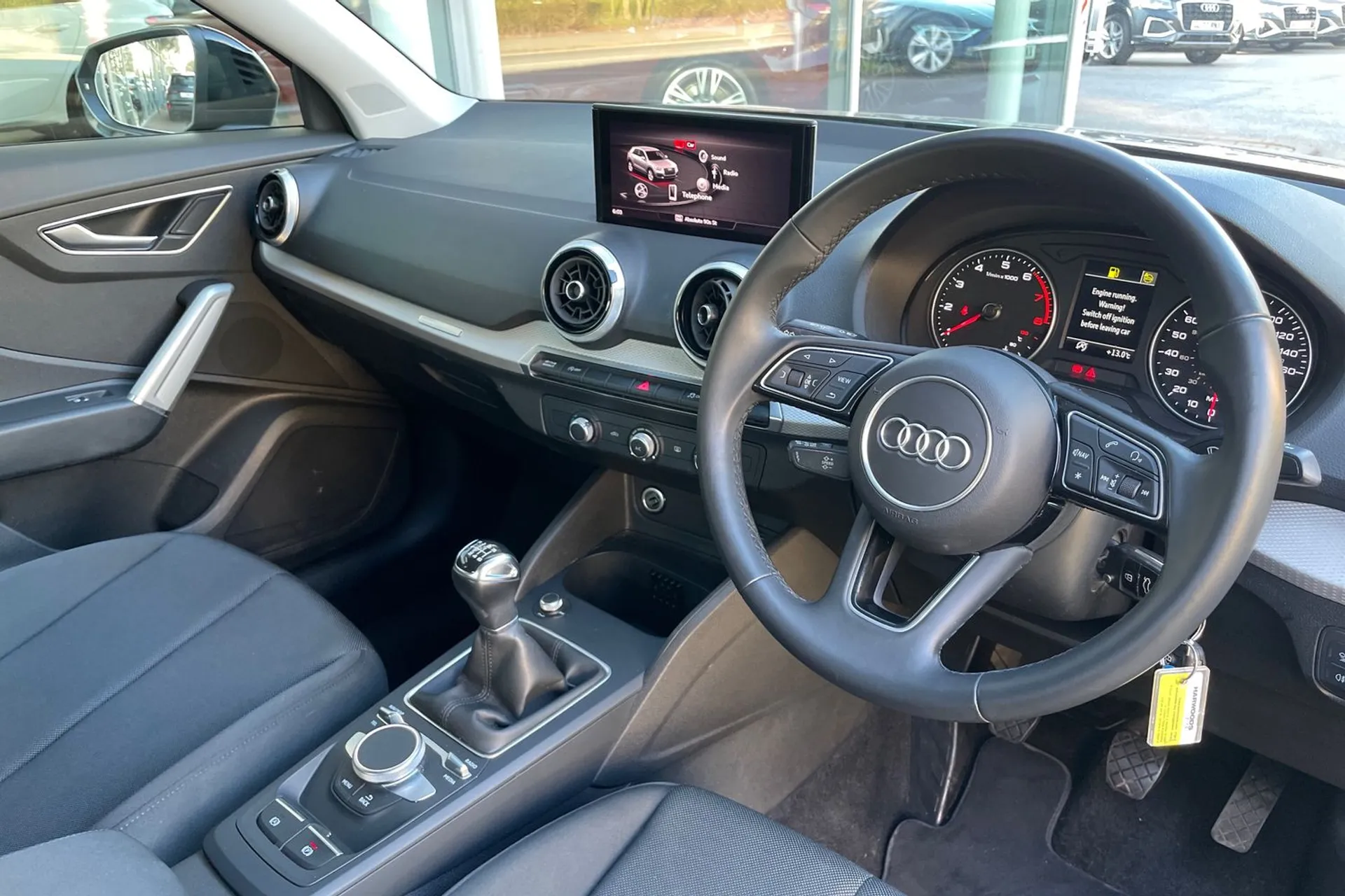 Audi Q2 thumbnail image number 25