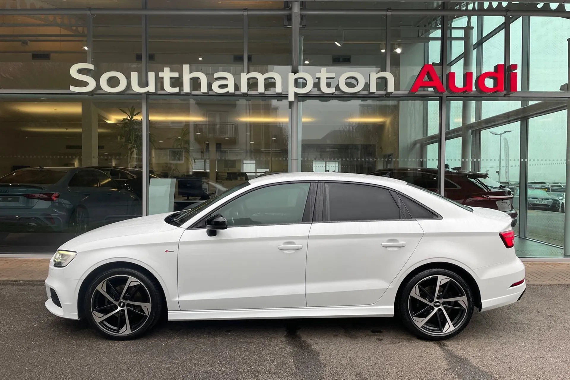 Audi A3 thumbnail image number 8