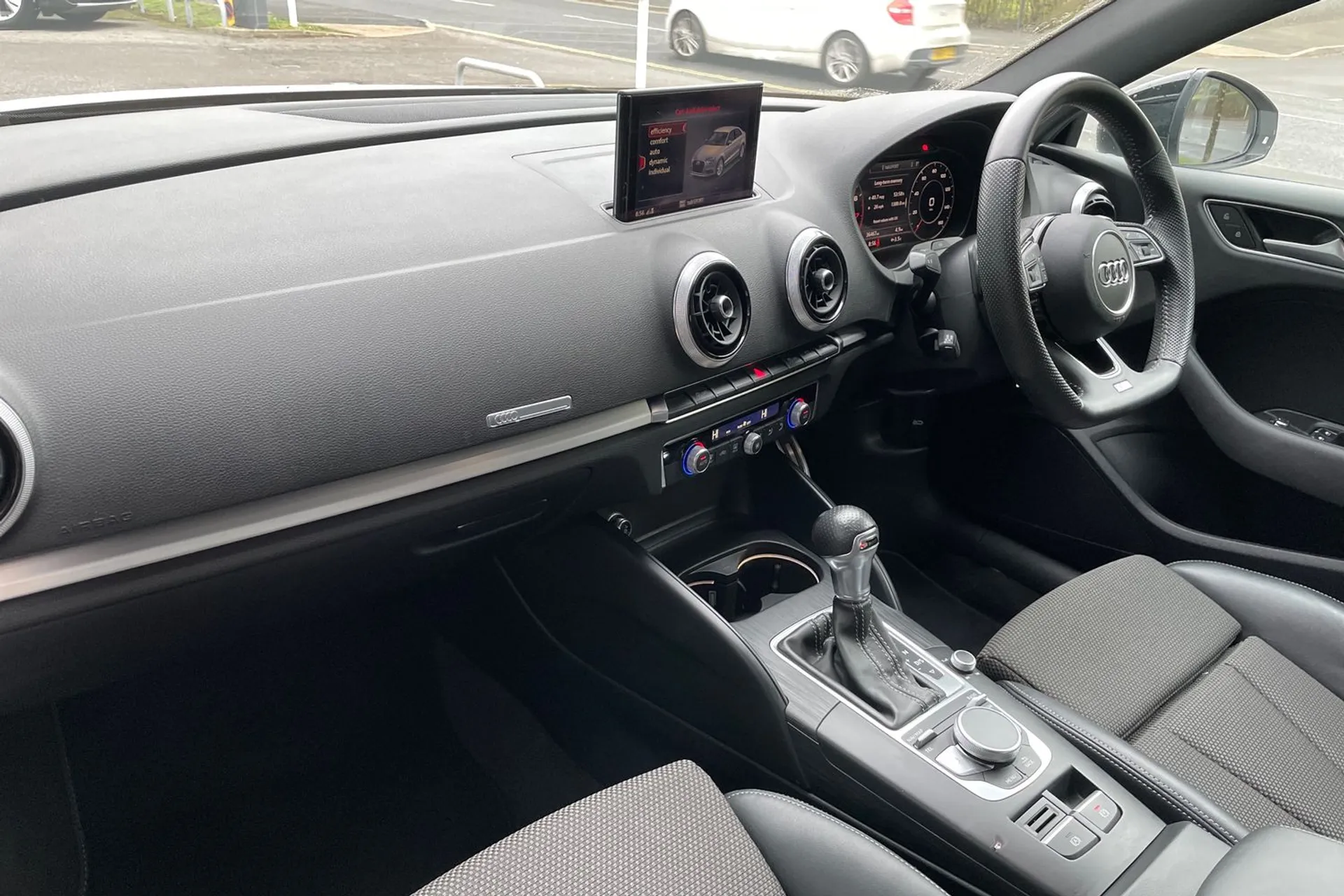 Audi A3 thumbnail image number 26
