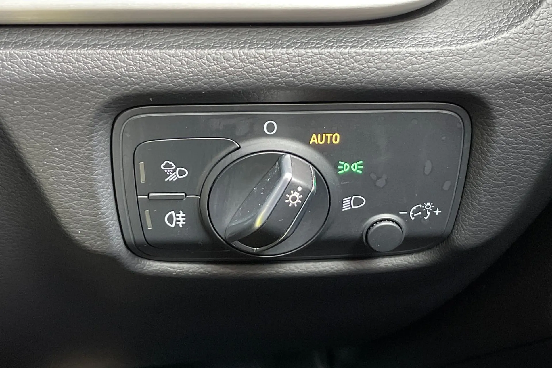 Audi A3 thumbnail image number 54