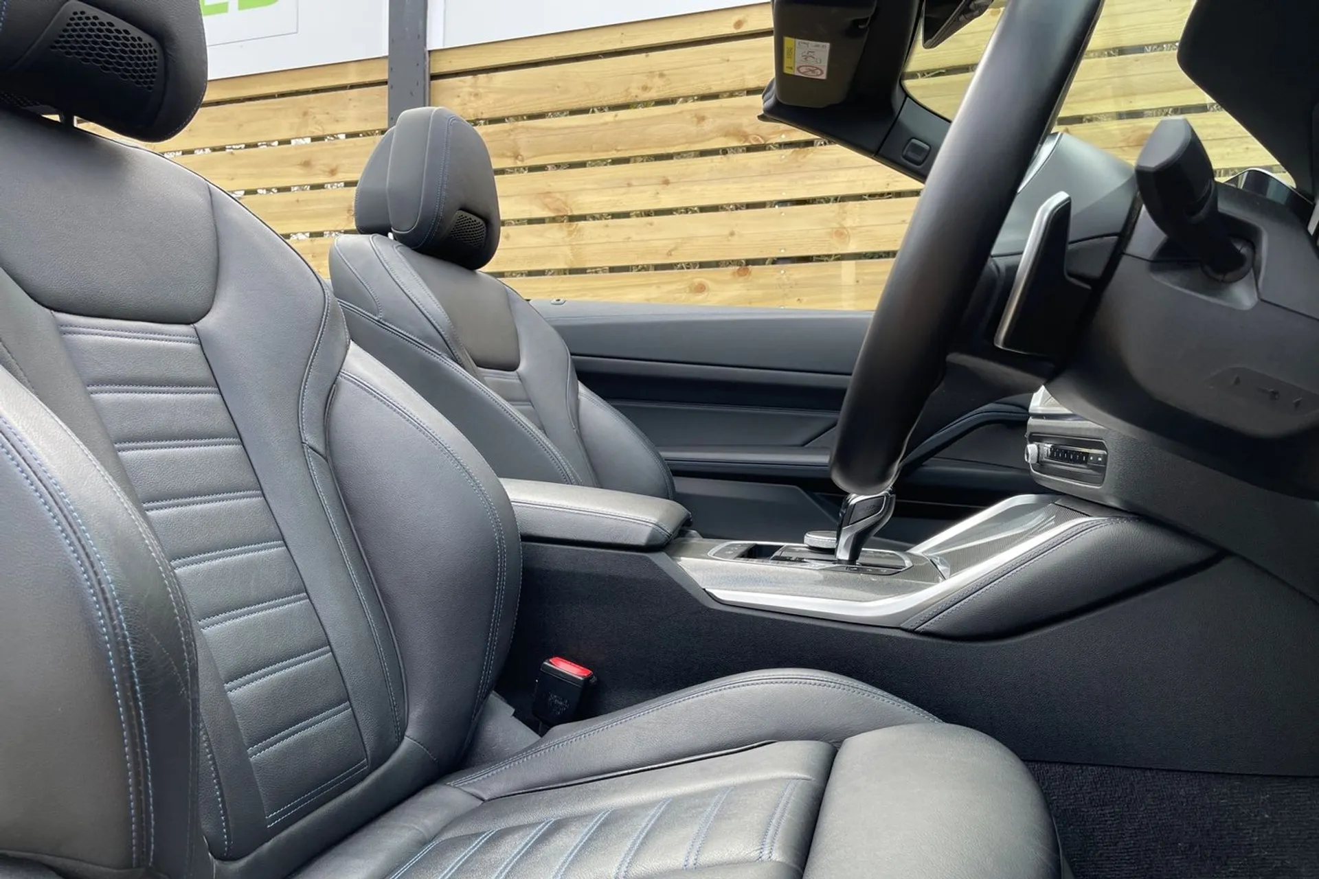 BMW 4 SERIES thumbnail image number 26