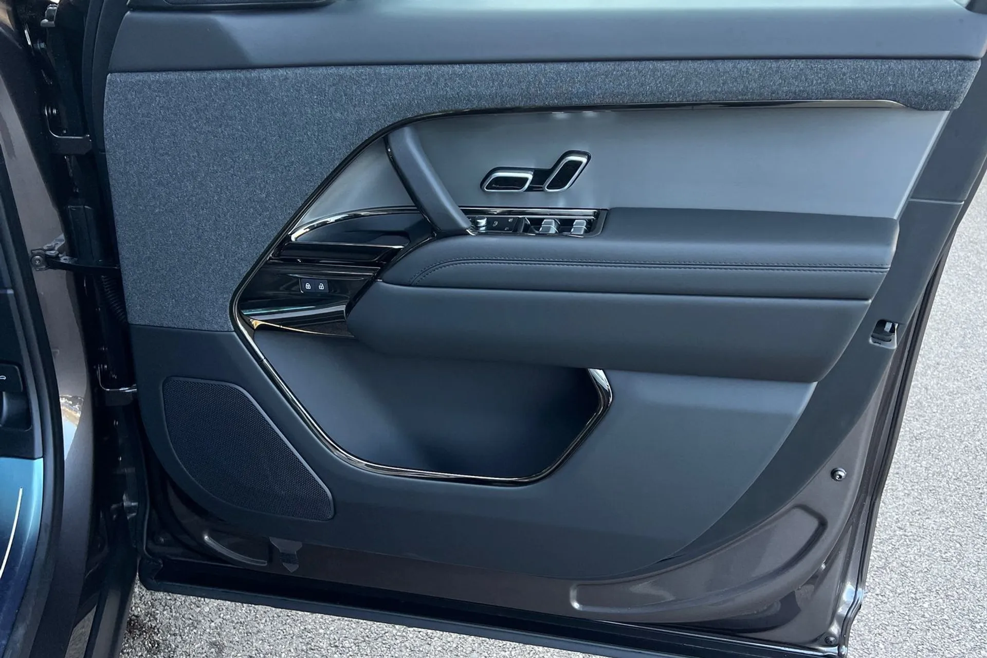 LAND ROVER RANGE ROVER SPORT thumbnail image number 46