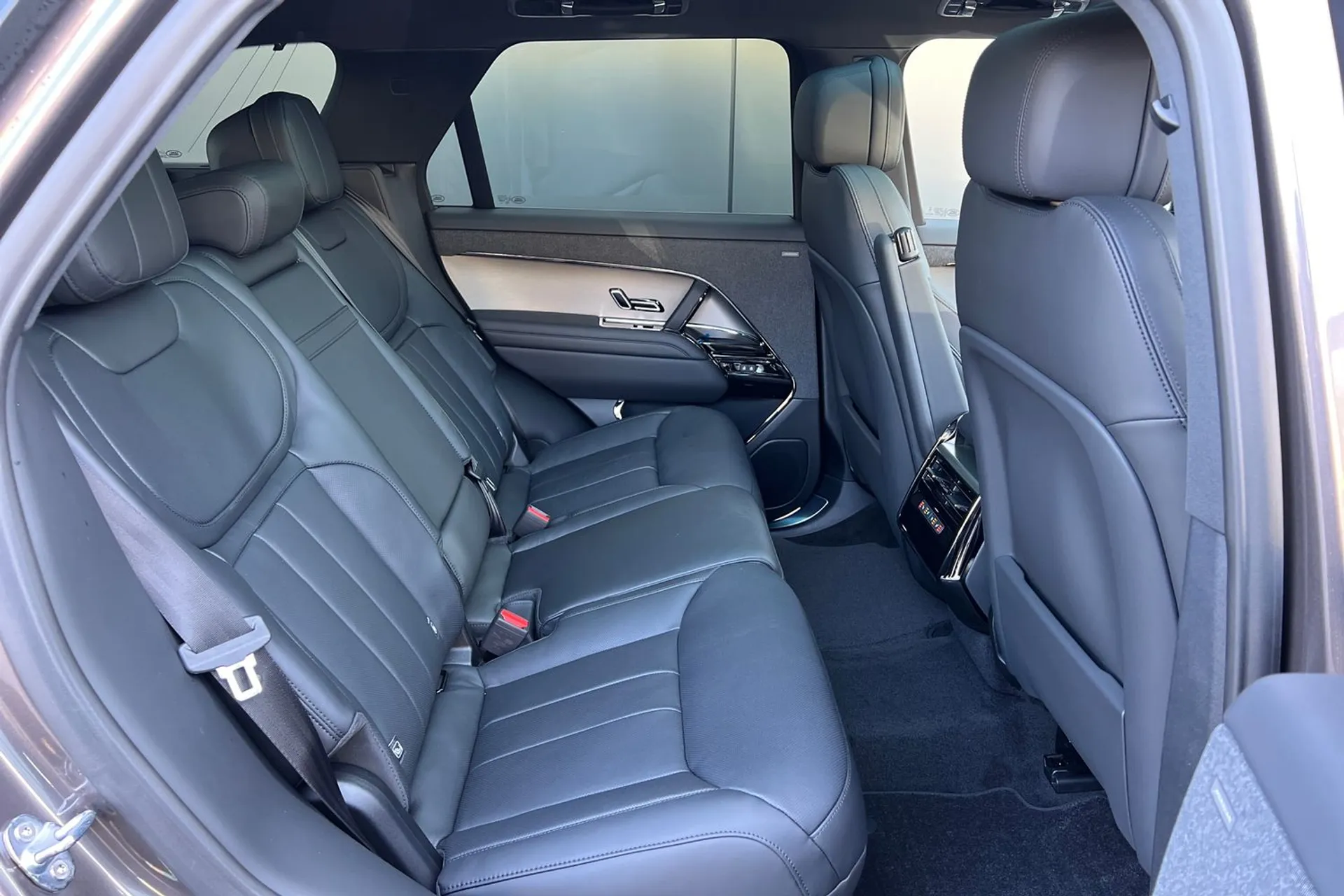 LAND ROVER RANGE ROVER SPORT thumbnail image number 31