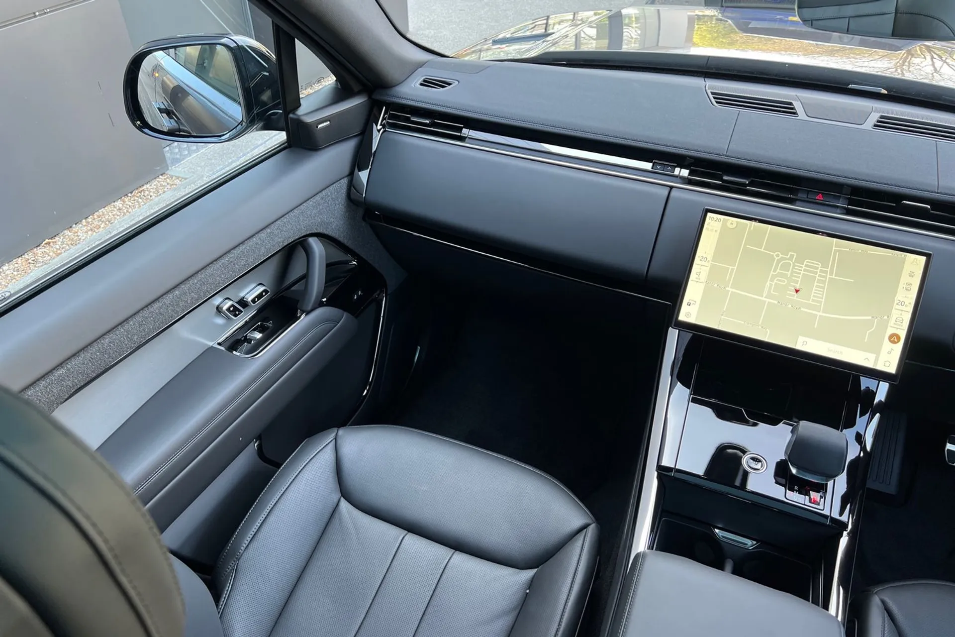 LAND ROVER RANGE ROVER SPORT thumbnail image number 23