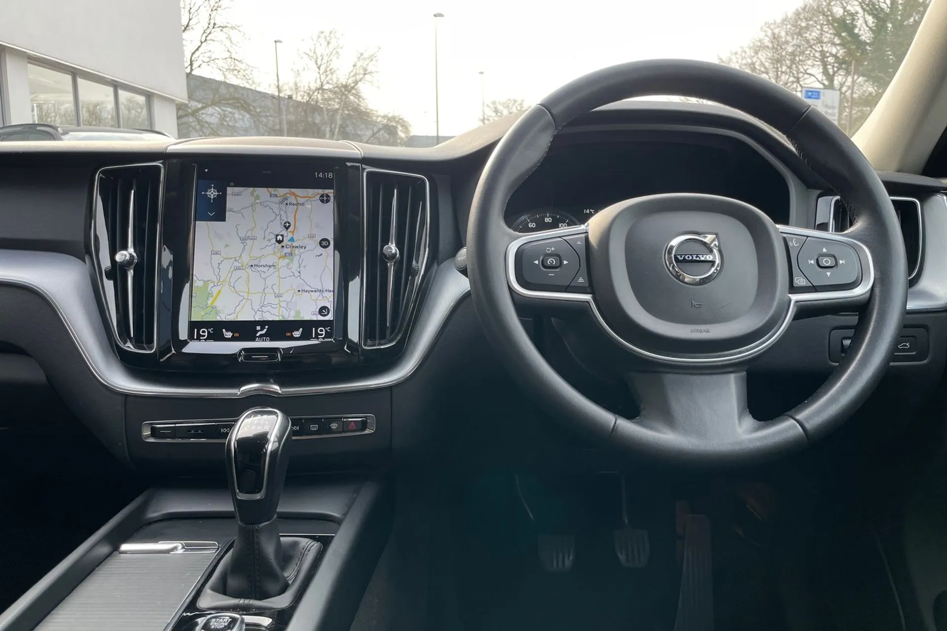 Volvo XC60 thumbnail image number 32