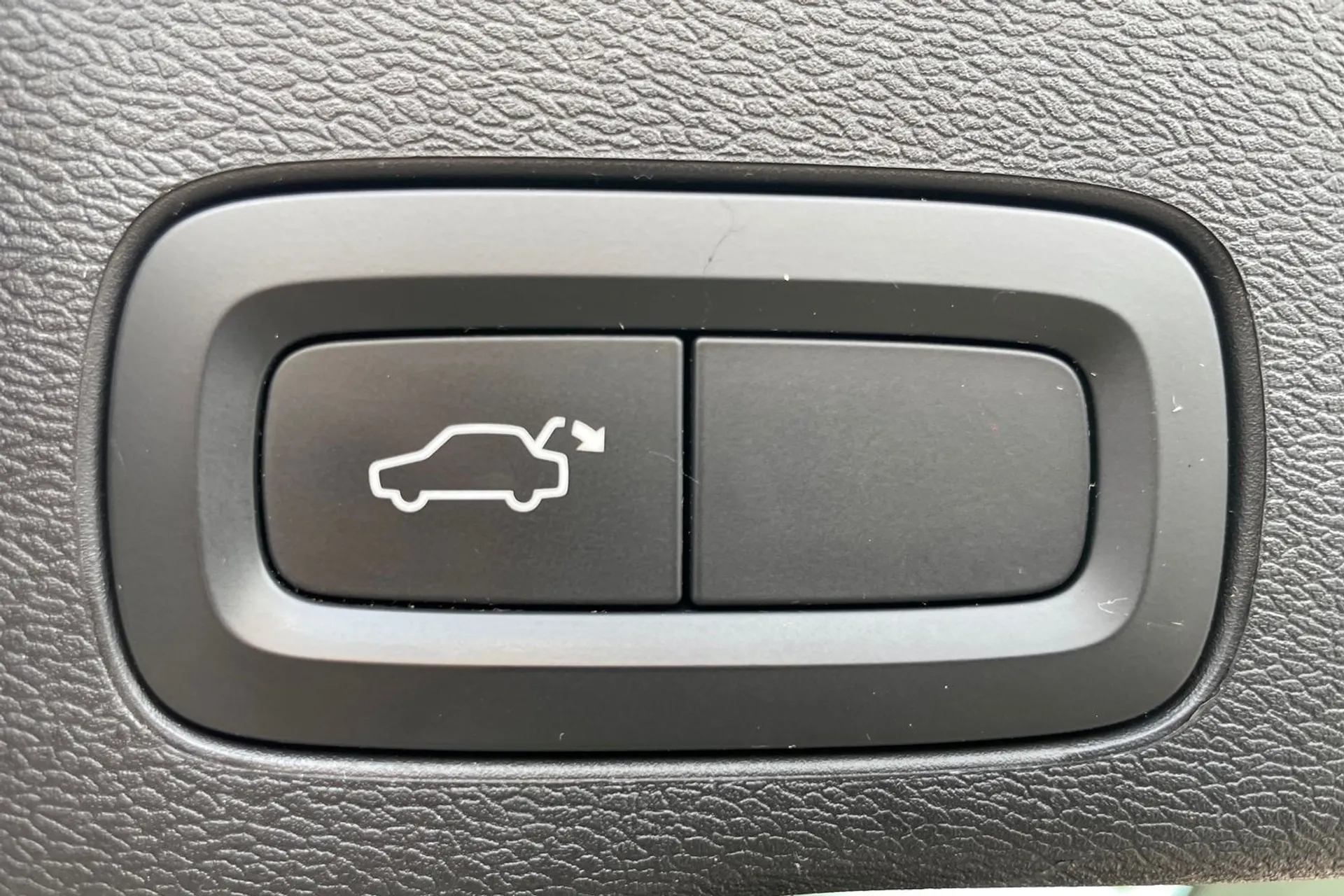 Volvo XC60 thumbnail image number 20