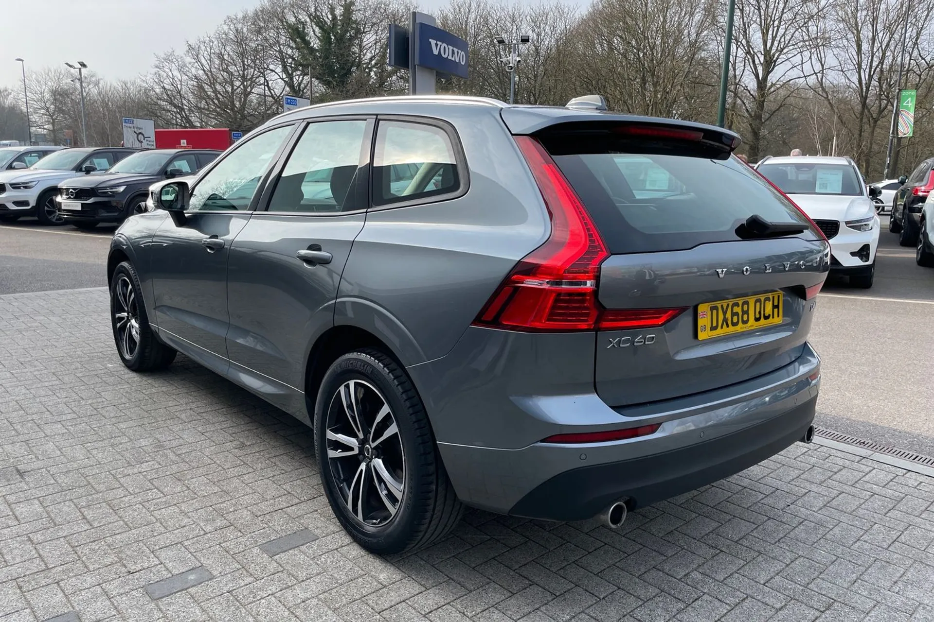 Volvo XC60 thumbnail image number 9