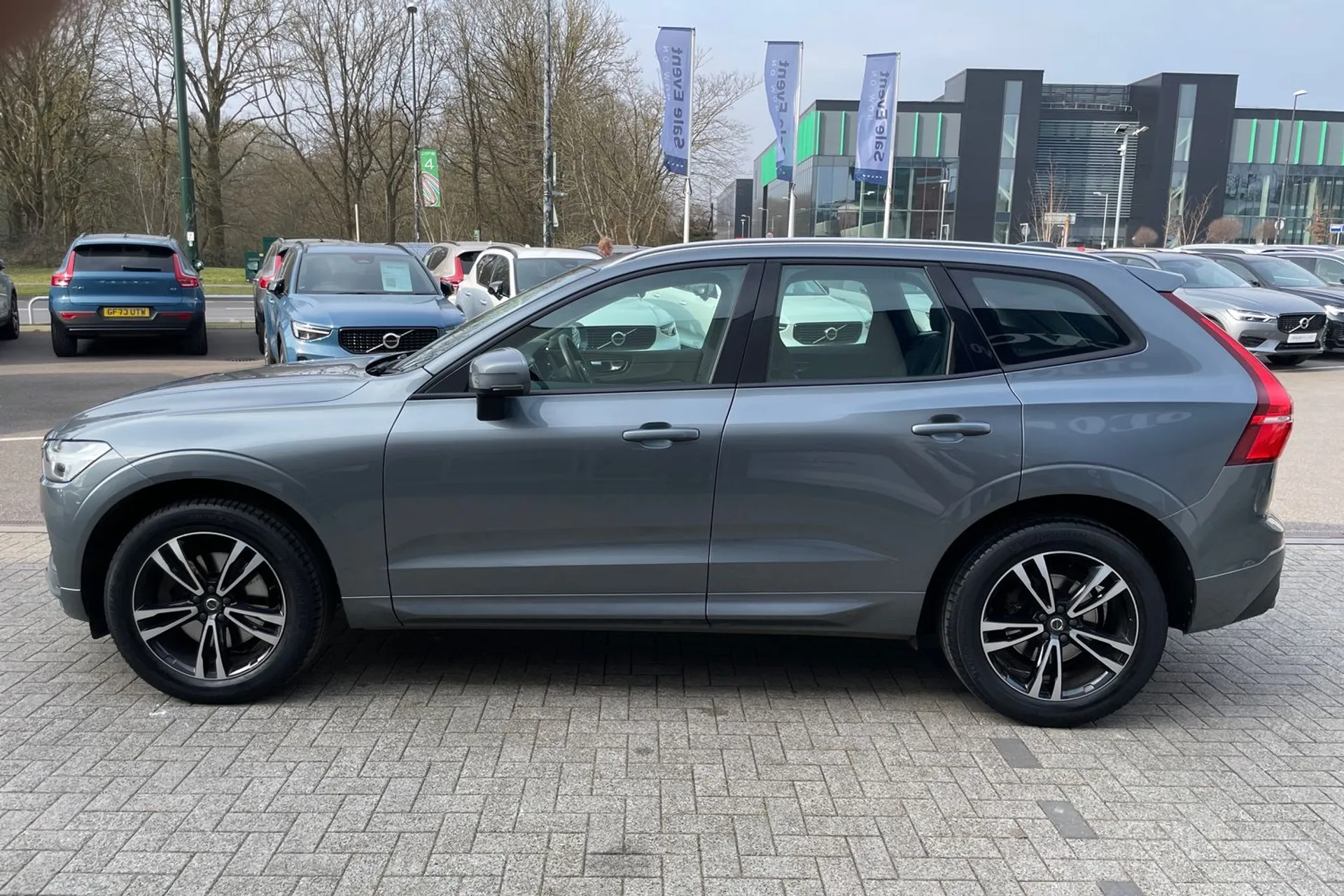 Volvo XC60 thumbnail image number 10