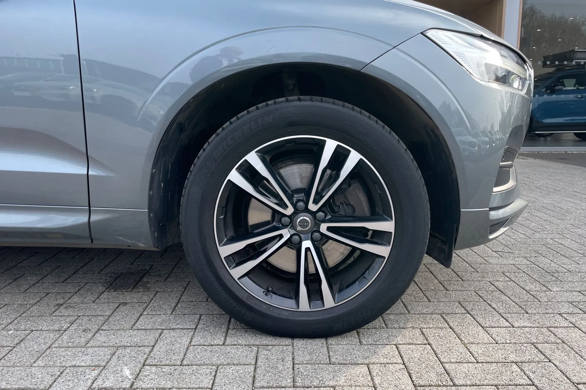 Volvo XC60 thumbnail image number 13