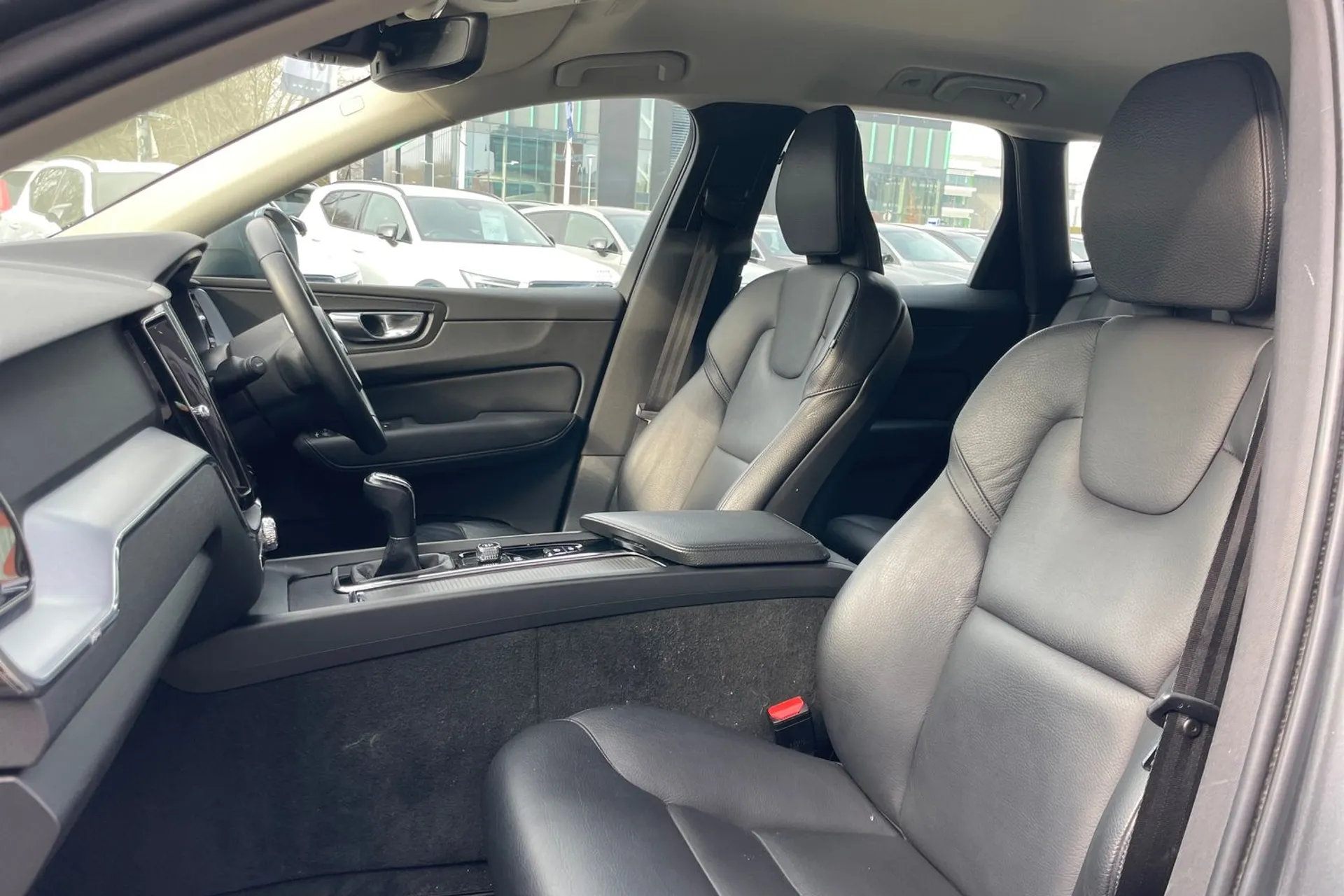 Volvo XC60 thumbnail image number 26