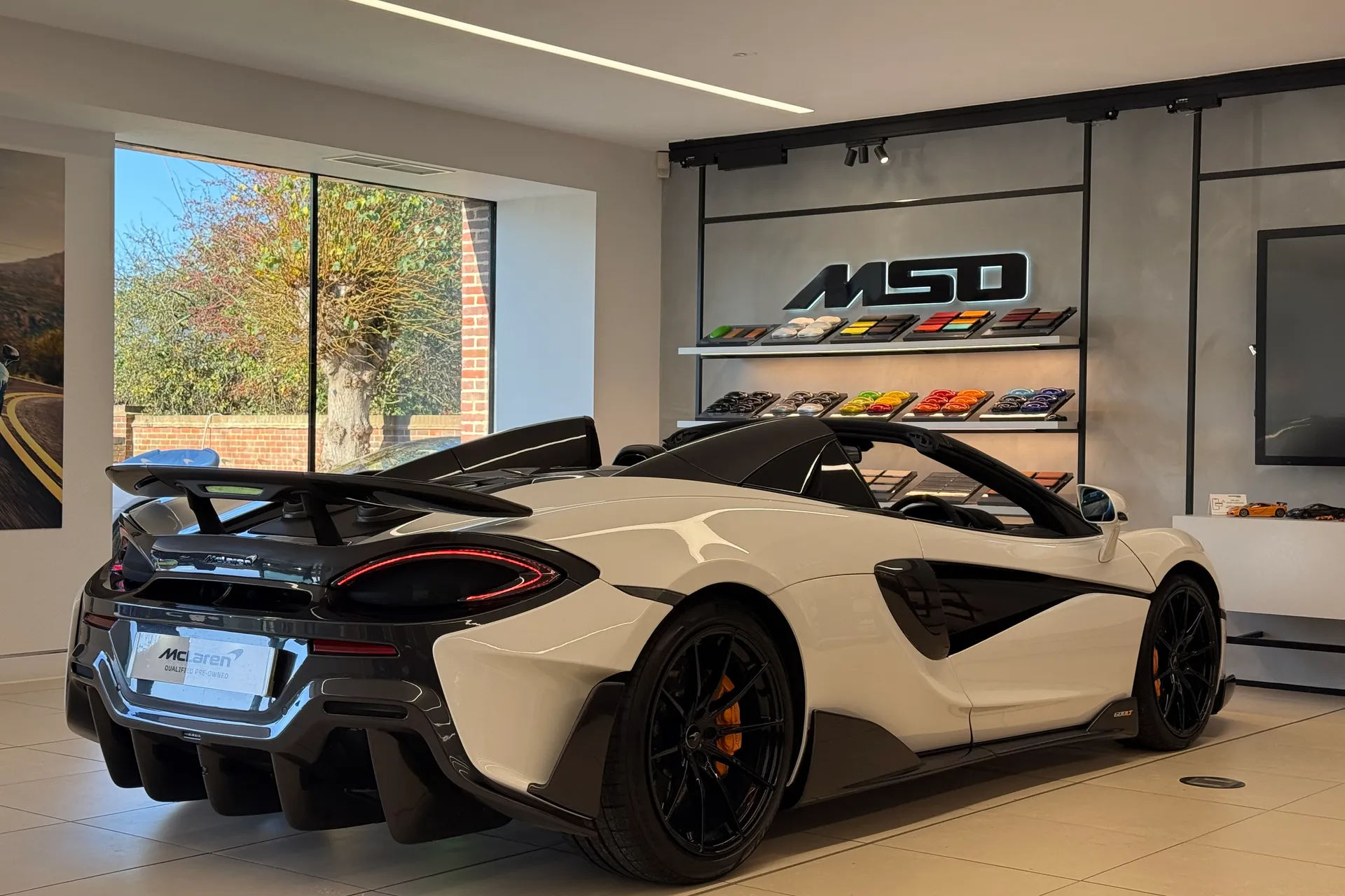 McLaren 600LT thumbnail image number 39