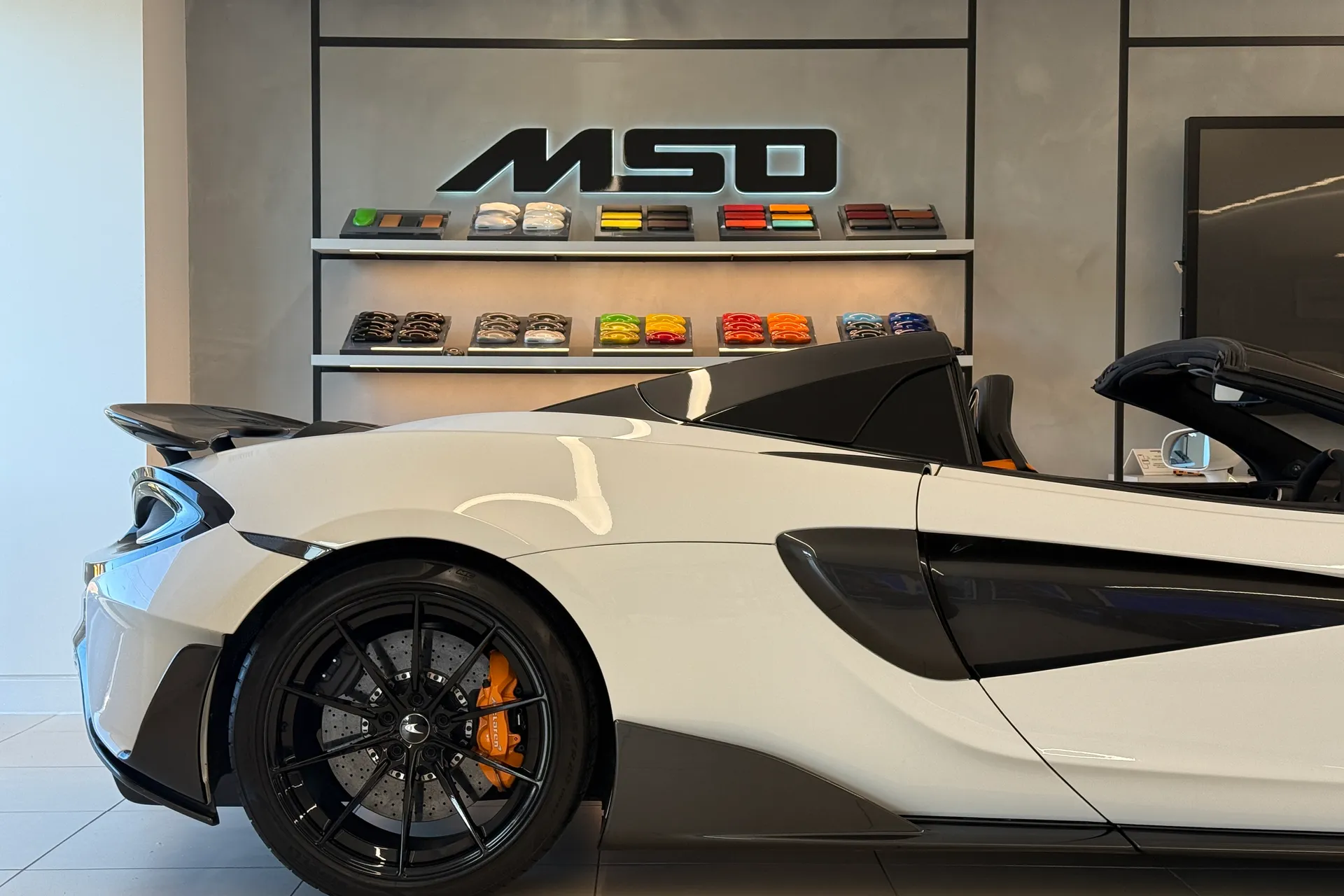 McLaren 600LT thumbnail image number 12