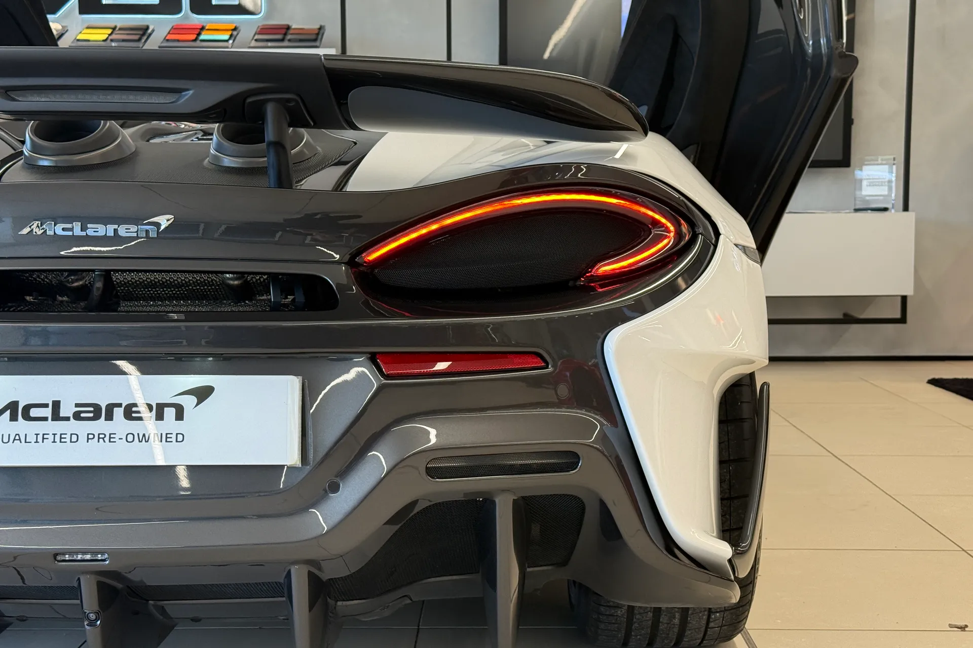 McLaren 600LT thumbnail image number 41