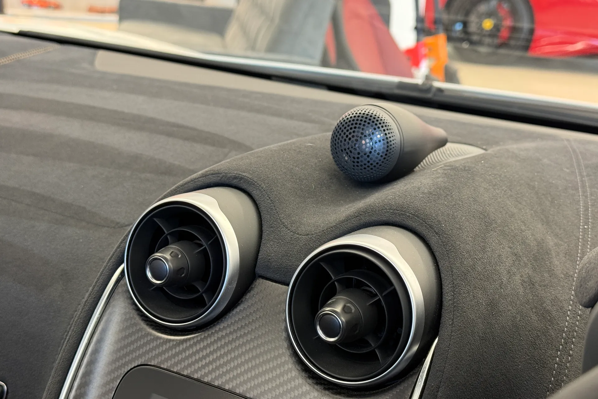 McLaren 600LT thumbnail image number 27