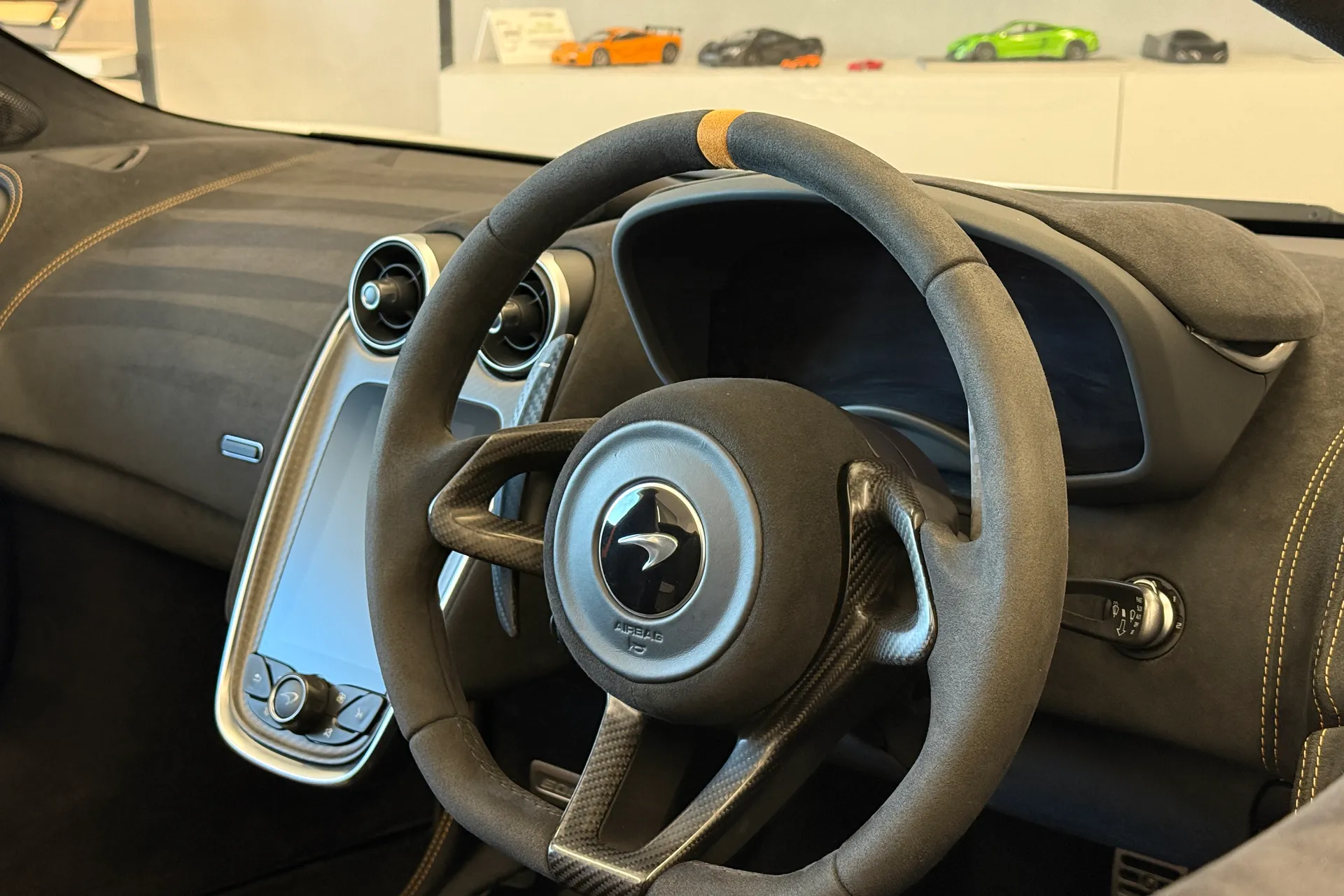 McLaren 600LT thumbnail image number 46