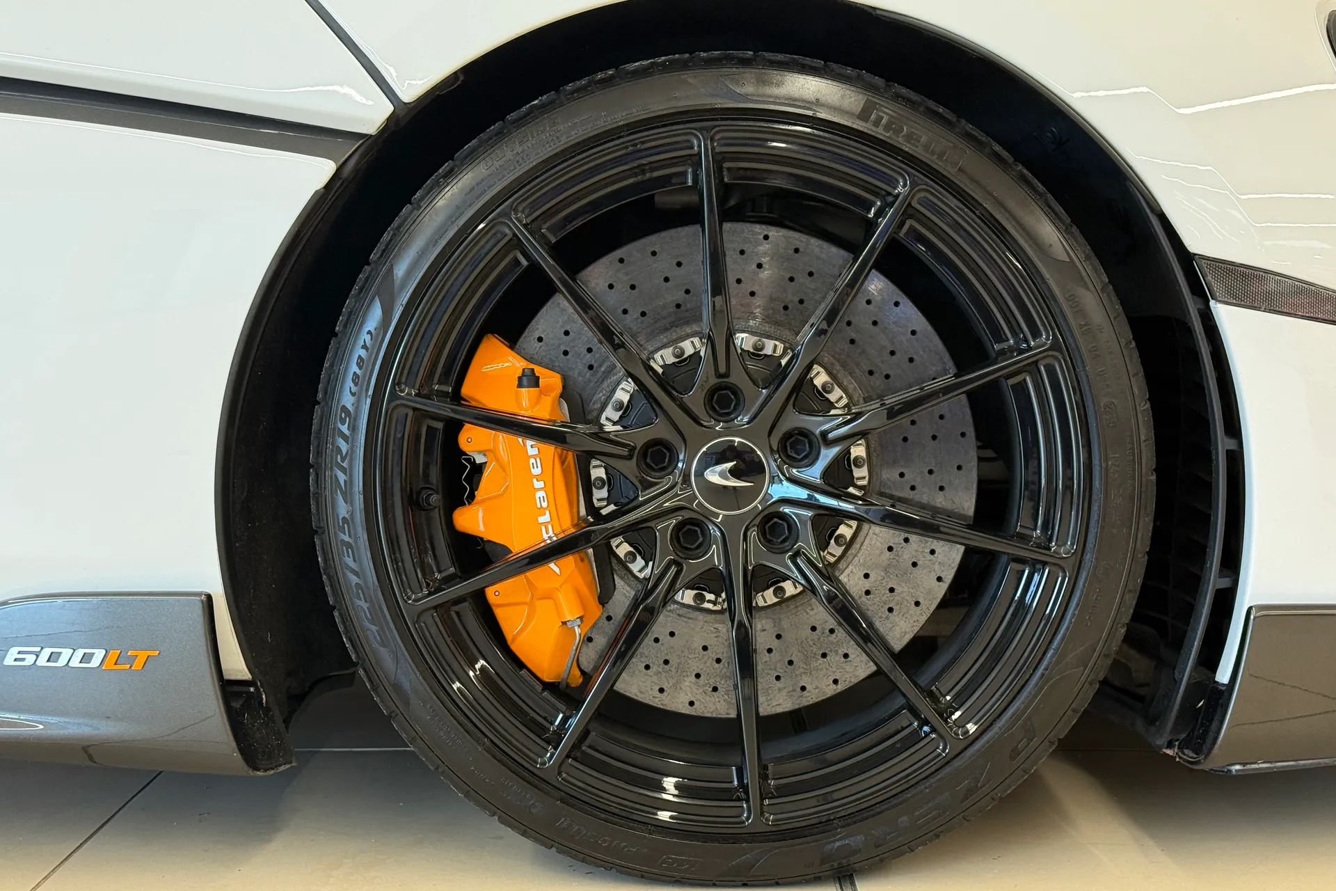 McLaren 600LT thumbnail image number 34