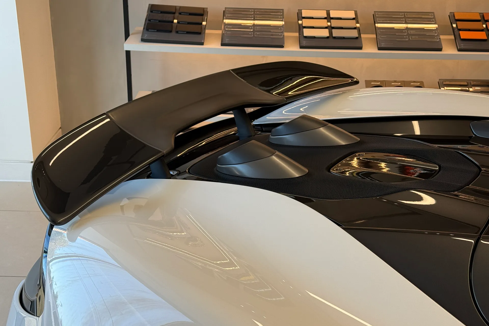 McLaren 600LT thumbnail image number 21