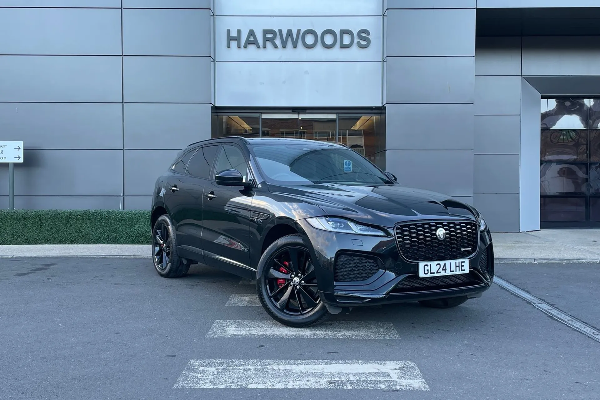 Jaguar F-PACE focused image