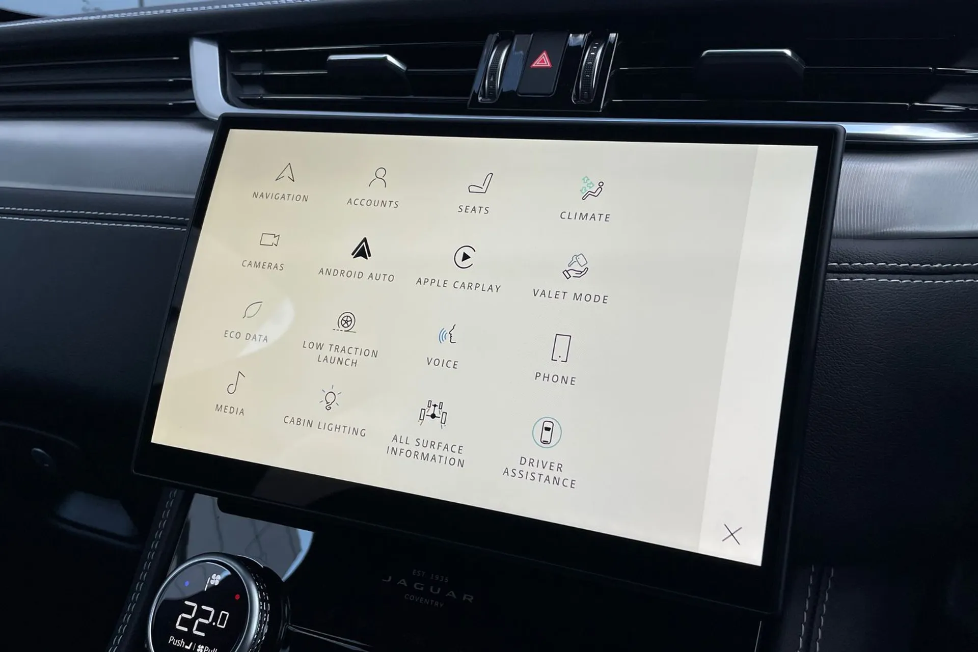 Jaguar F-PACE thumbnail image number 56