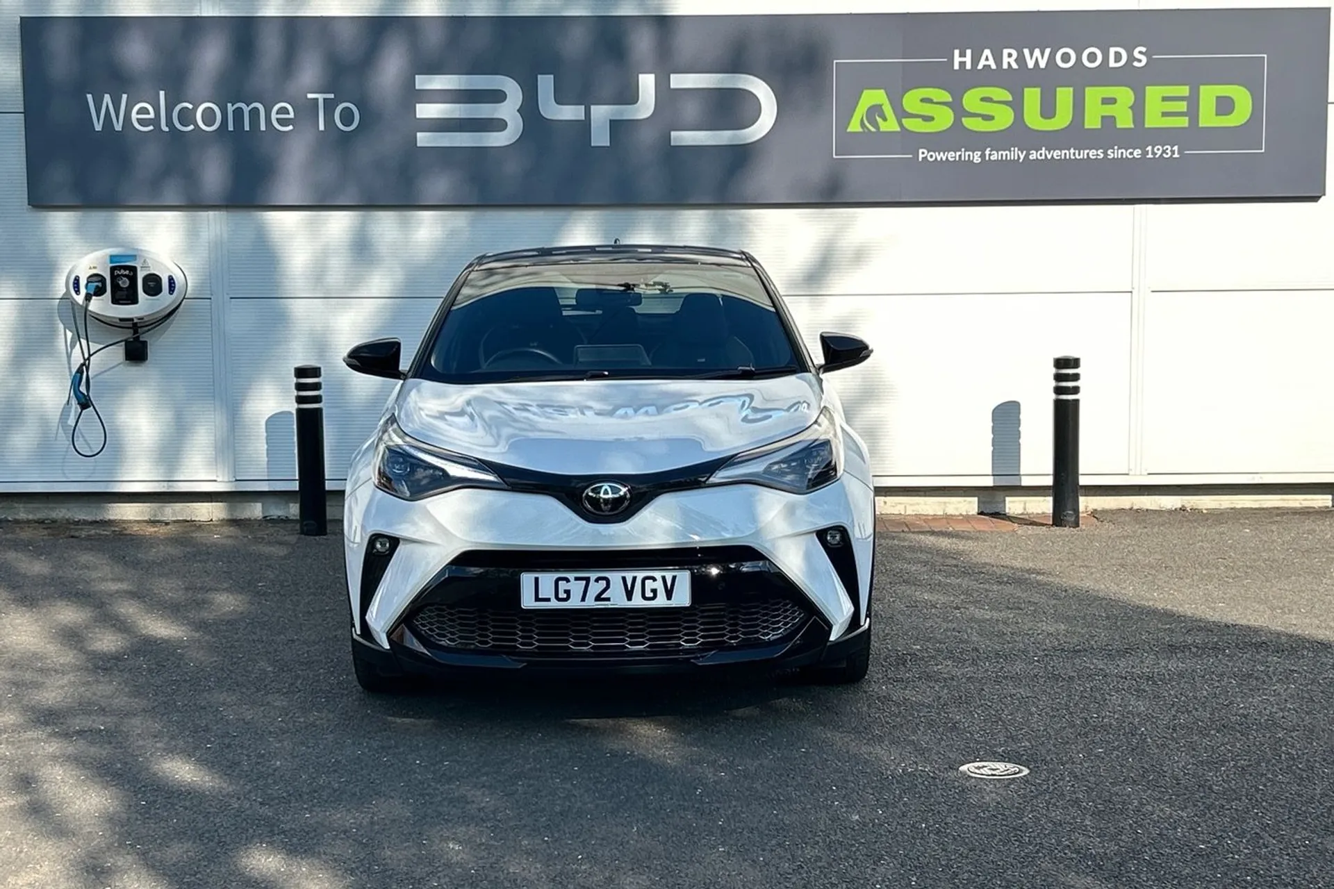 TOYOTA C-HR thumbnail image number 16