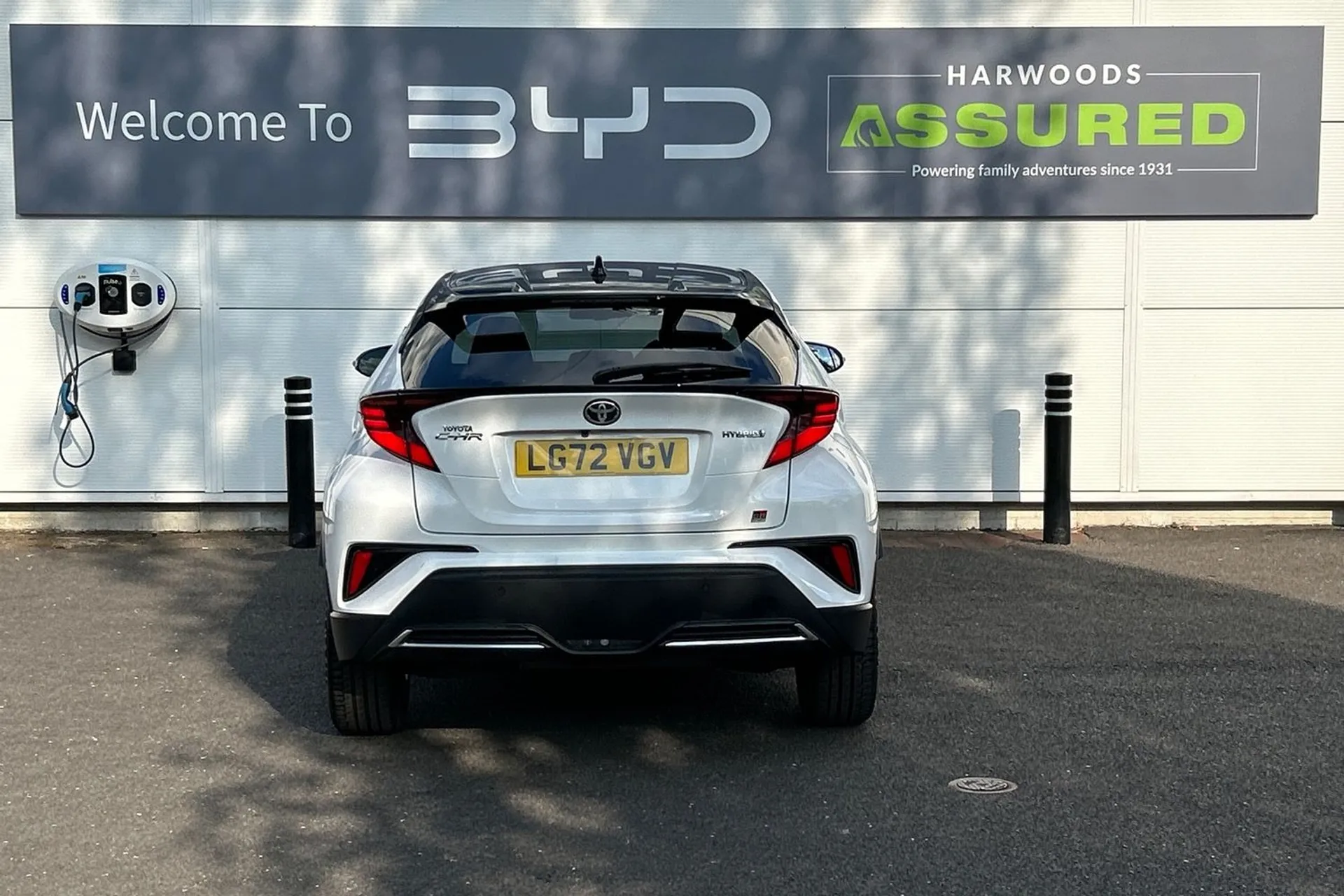 TOYOTA C-HR thumbnail image number 7
