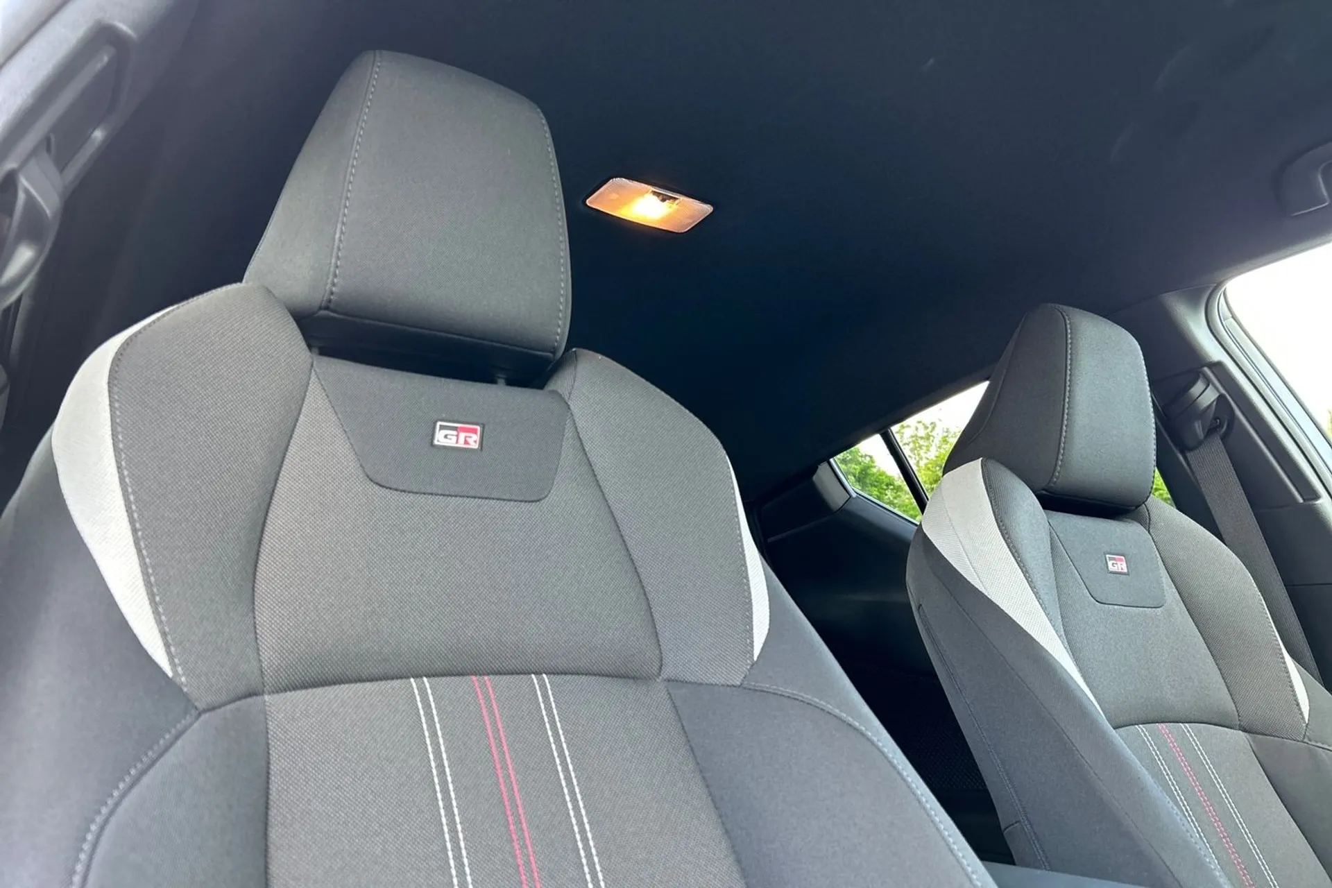 TOYOTA C-HR thumbnail image number 53