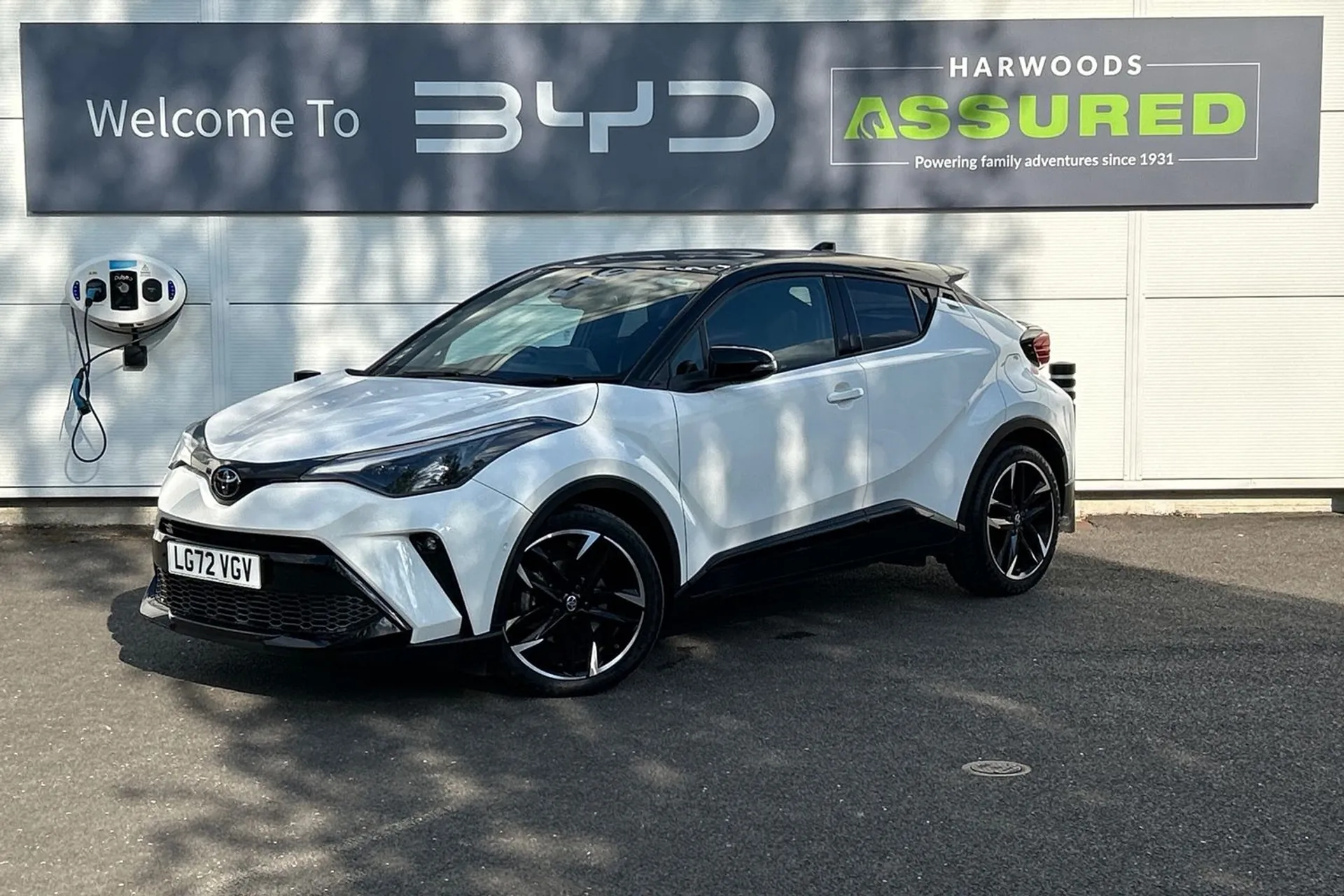 TOYOTA C-HR thumbnail image number 15