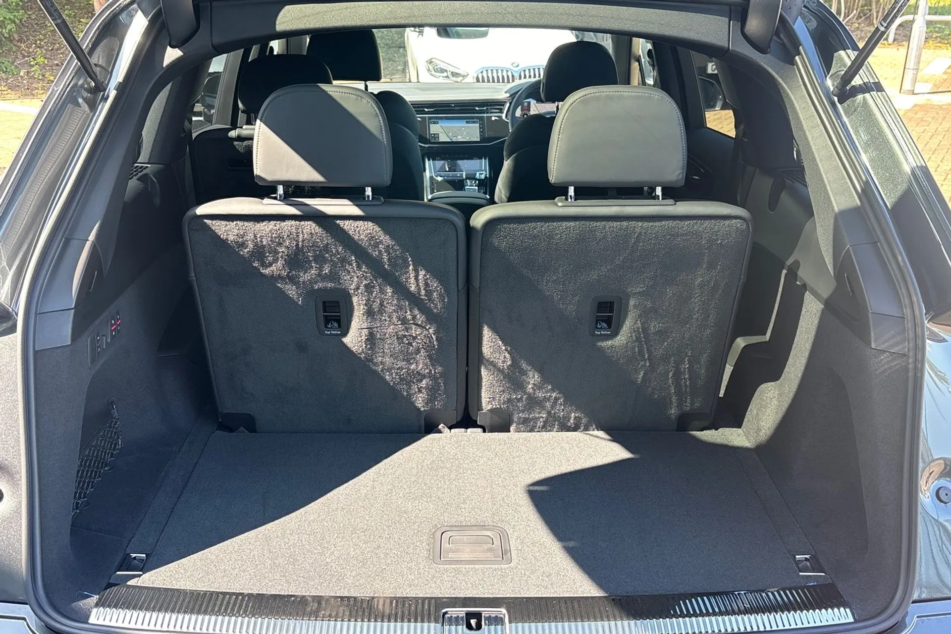 Audi Q7 thumbnail image number 29