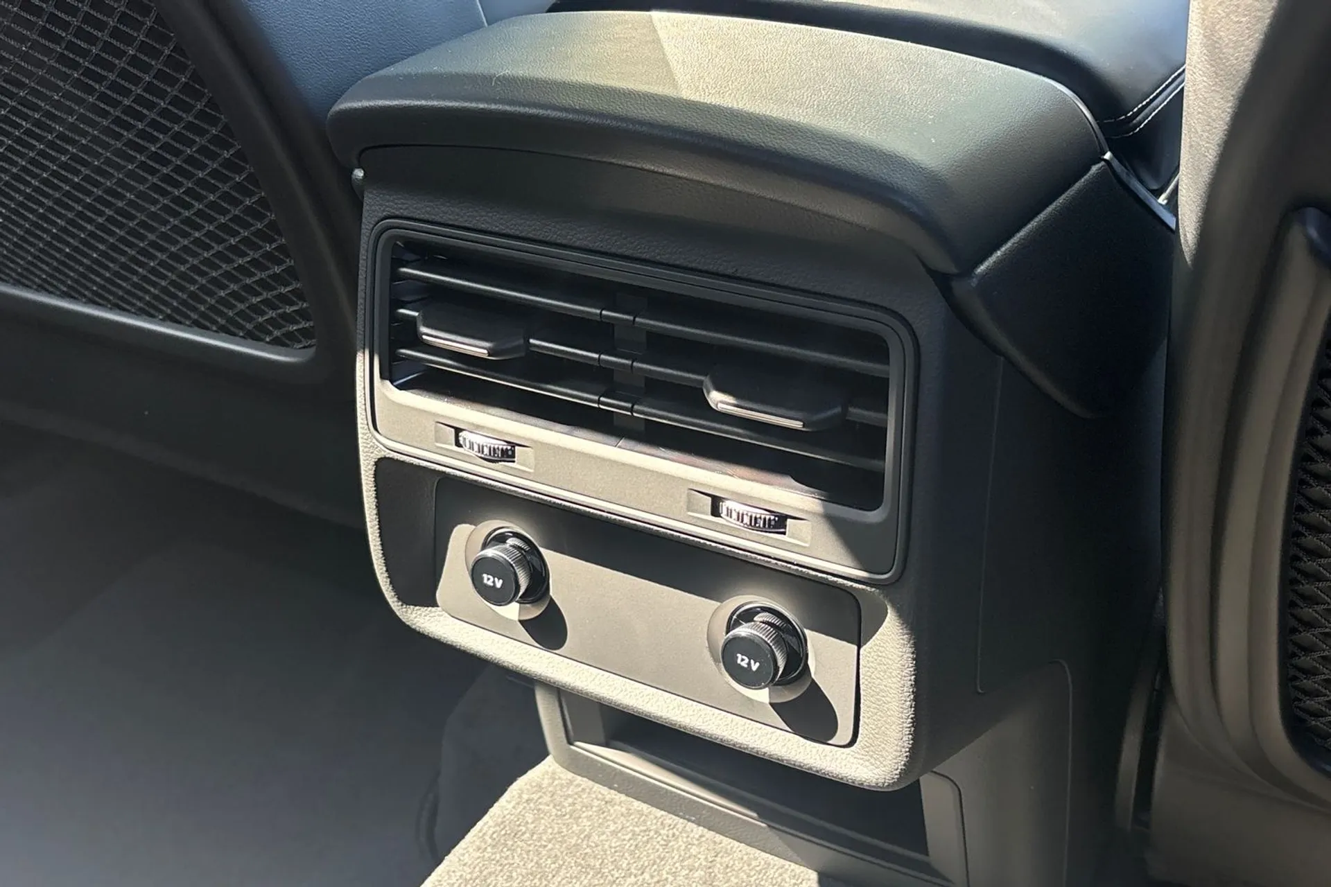 Audi Q7 thumbnail image number 37