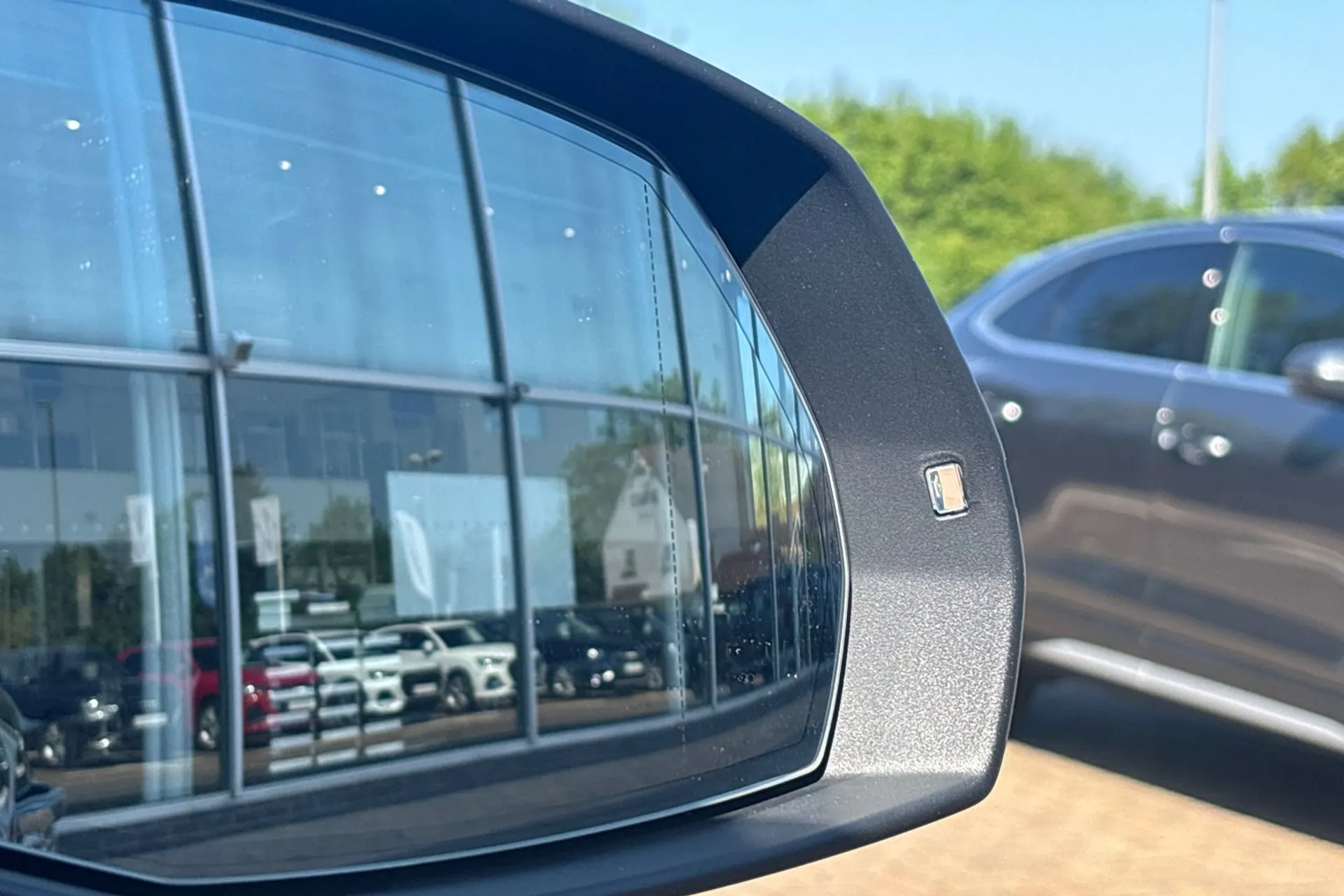 Audi Q7 thumbnail image number 43