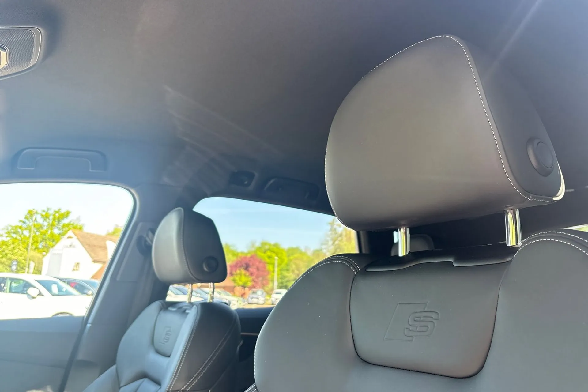 Audi Q7 thumbnail image number 21