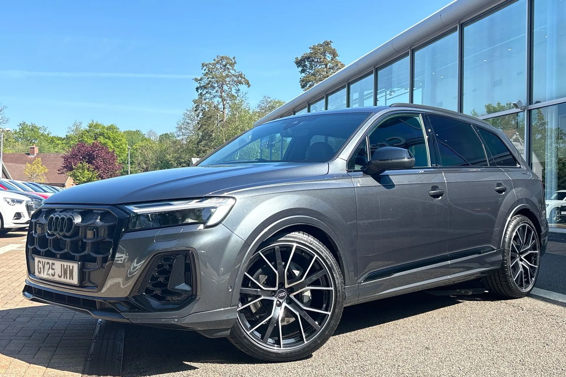 Audi Q7 thumbnail image number 17