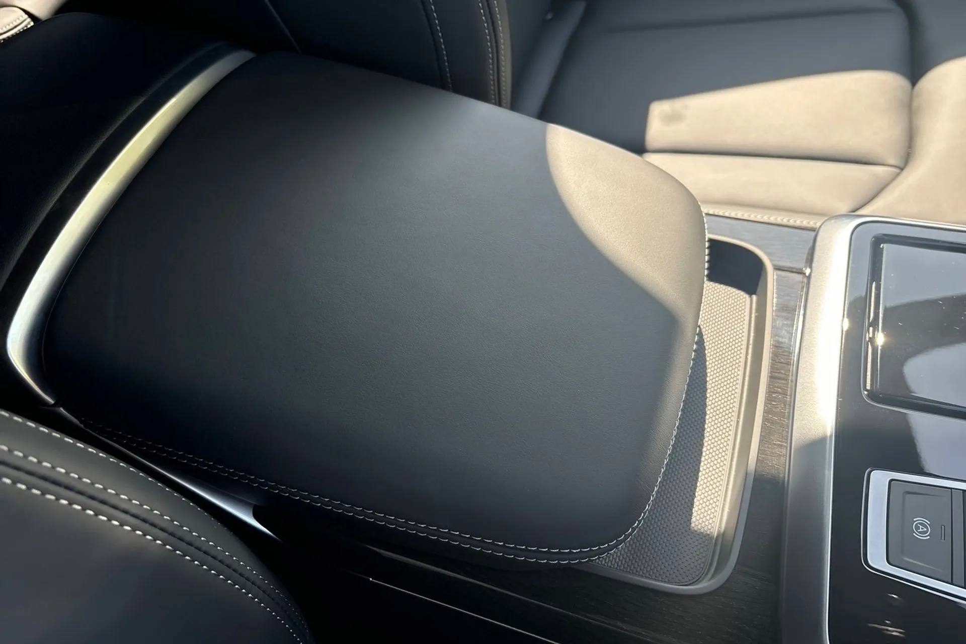 Audi Q7 thumbnail image number 48