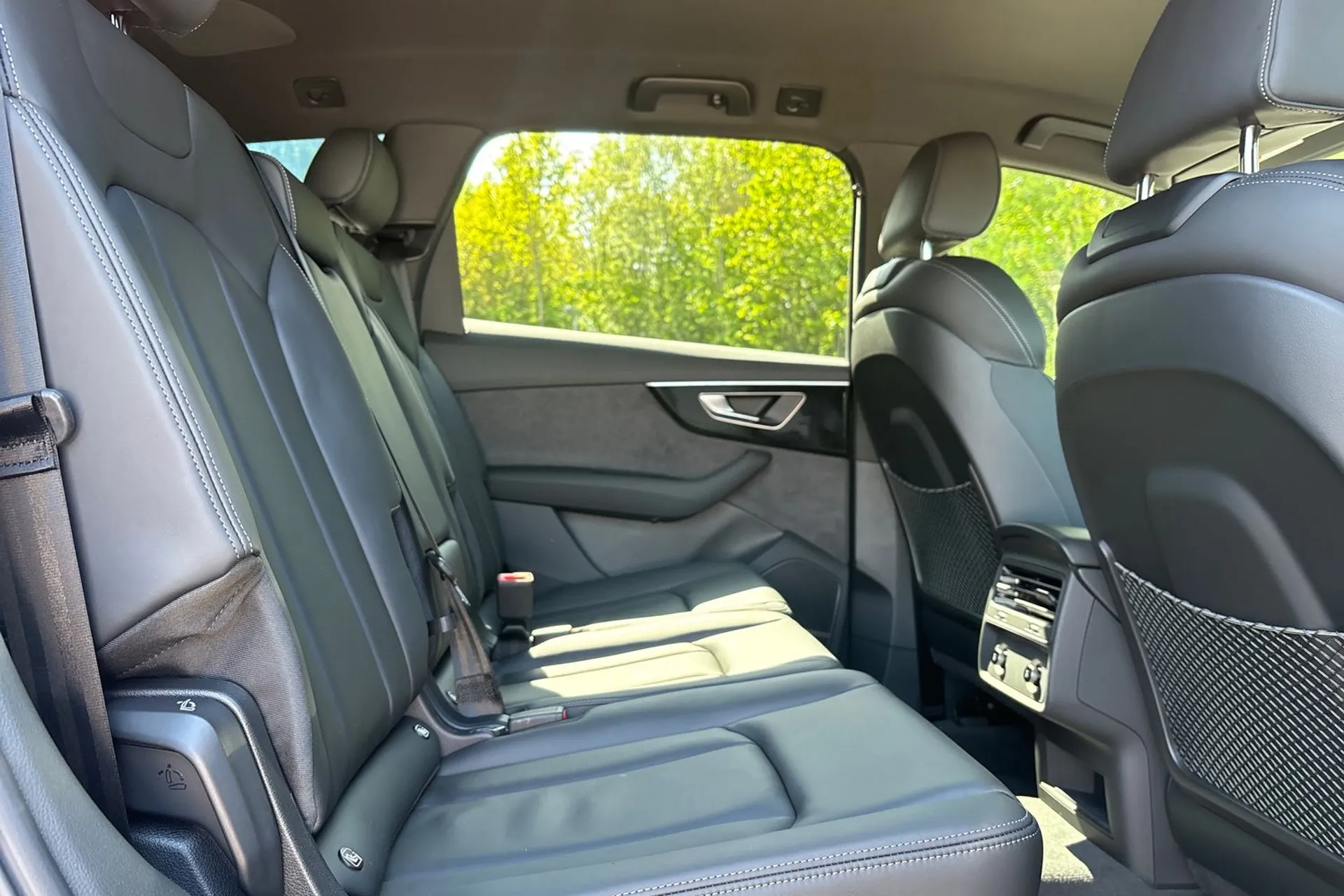 Audi Q7 thumbnail image number 11