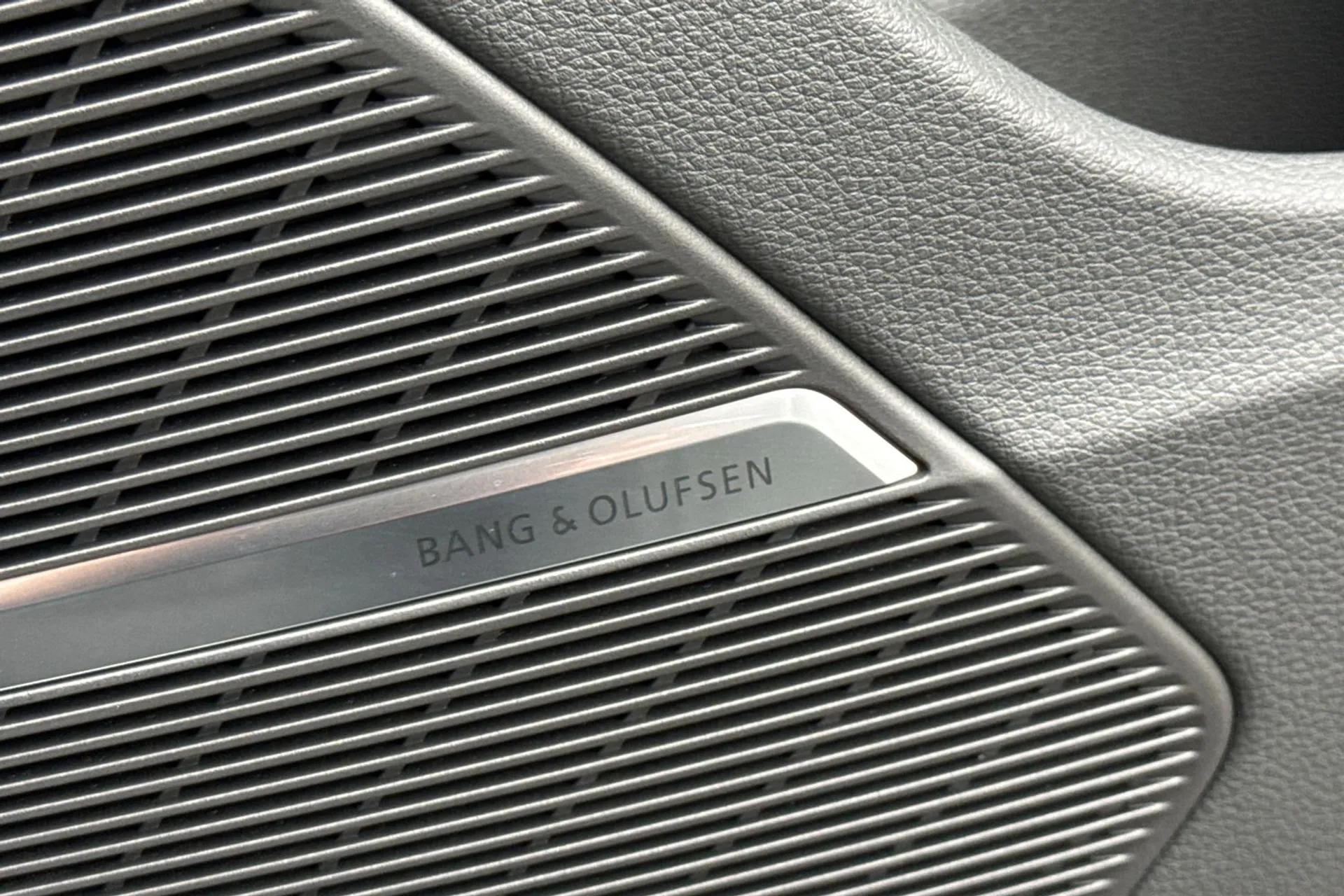 Audi Q7 thumbnail image number 25