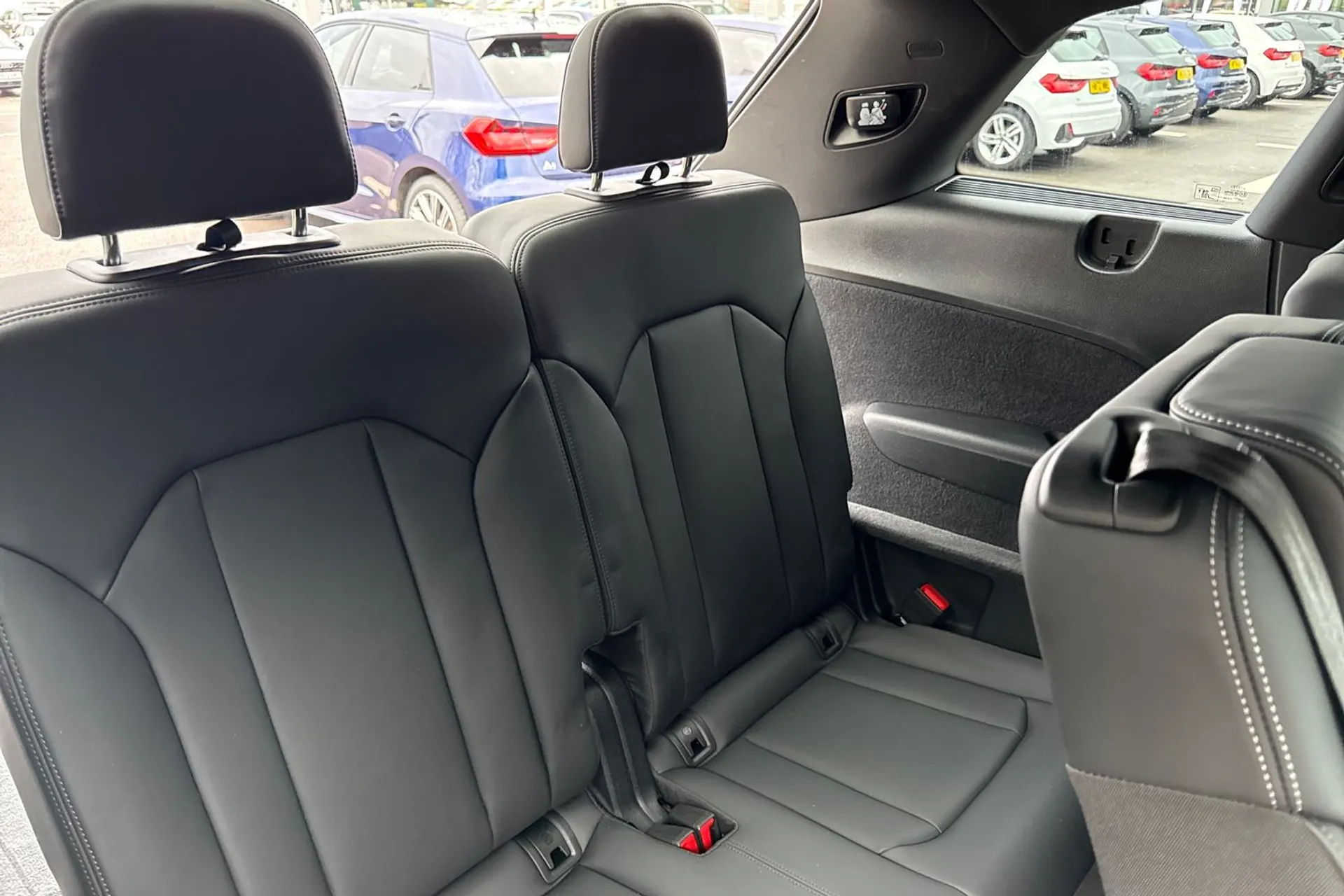 Audi Q7 thumbnail image number 22