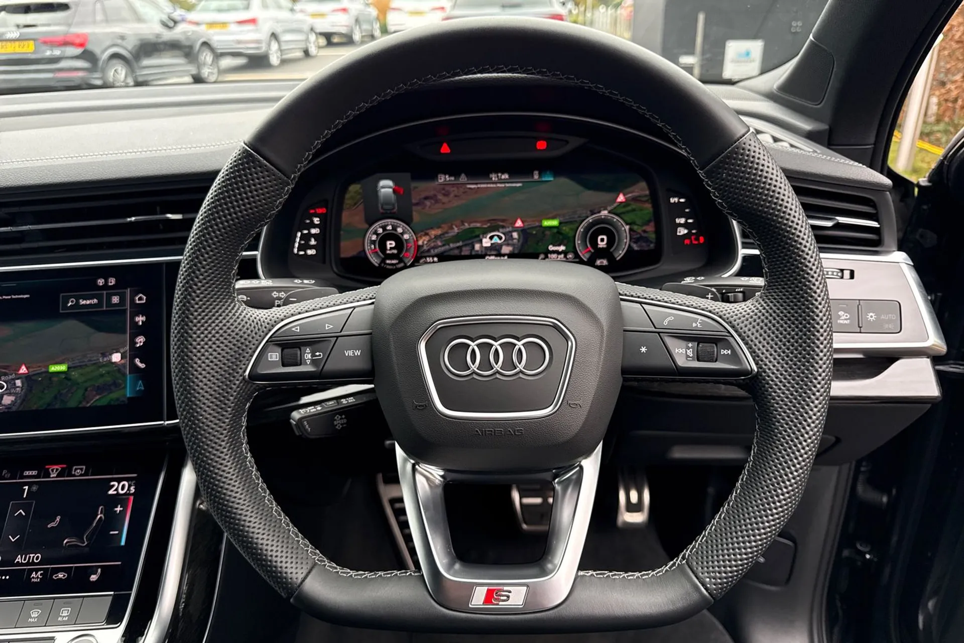 Audi Q7 thumbnail image number 28