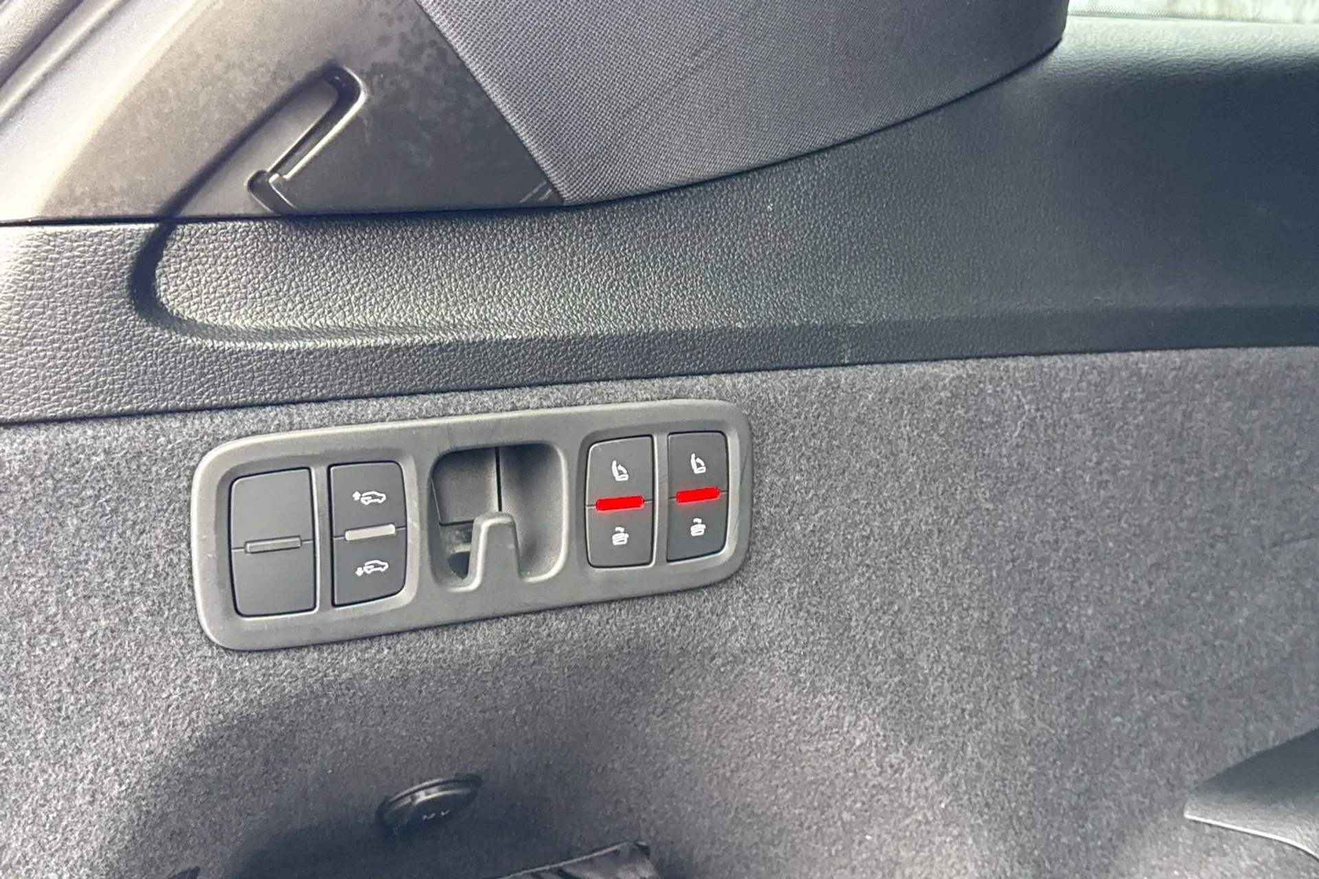 Audi Q7 thumbnail image number 21