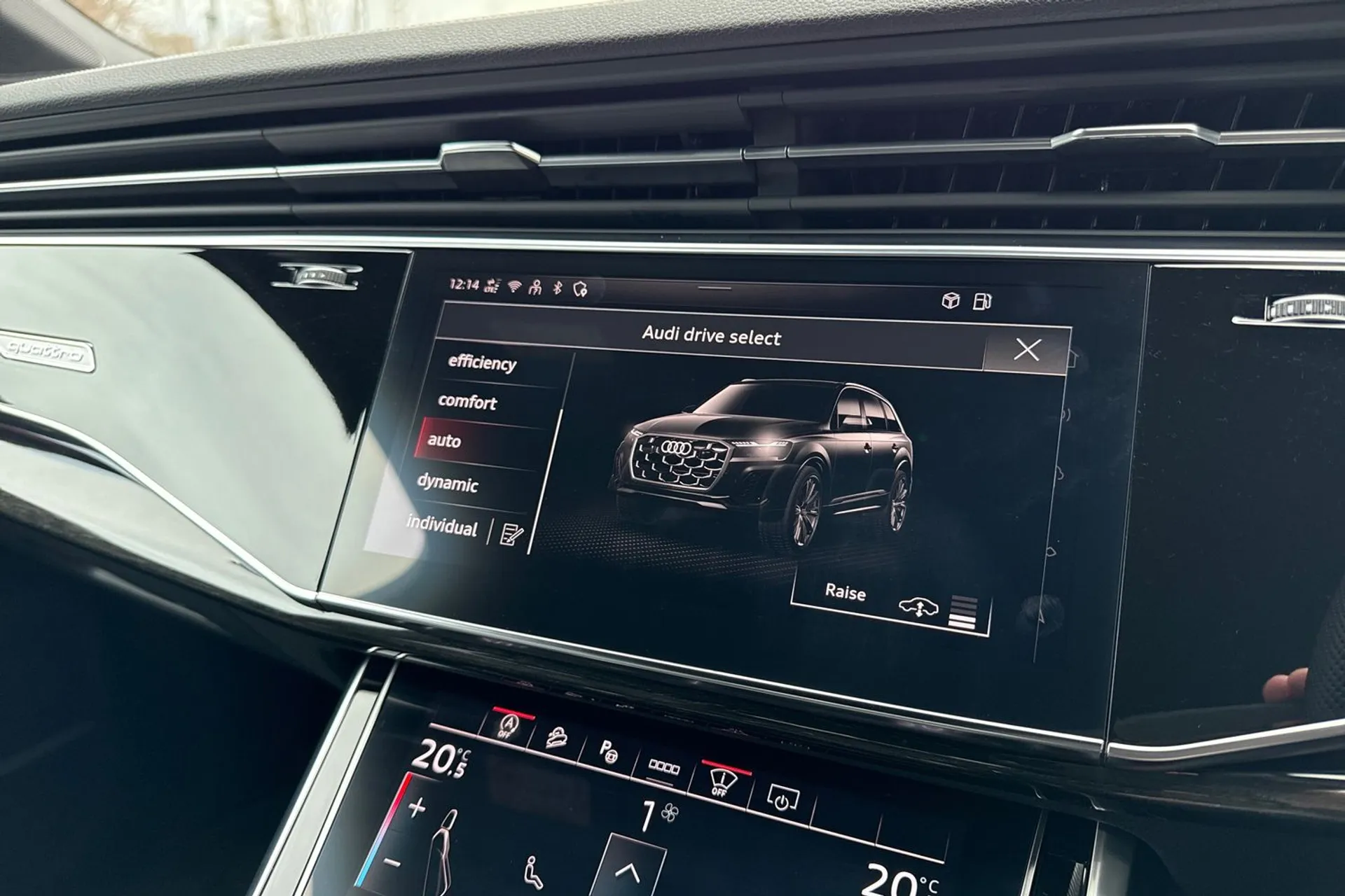 Audi Q7 thumbnail image number 35