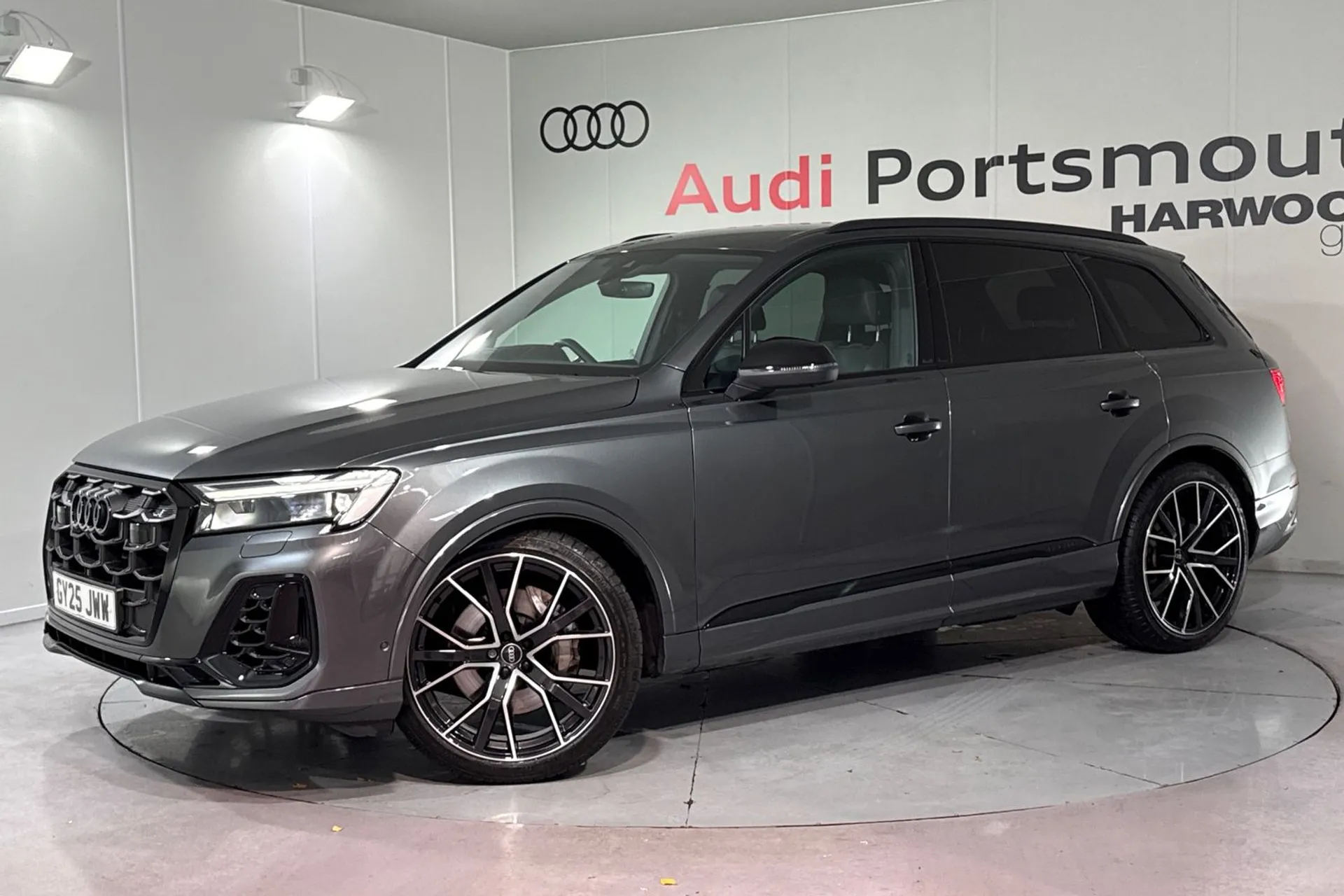 Audi Q7 thumbnail image number 6