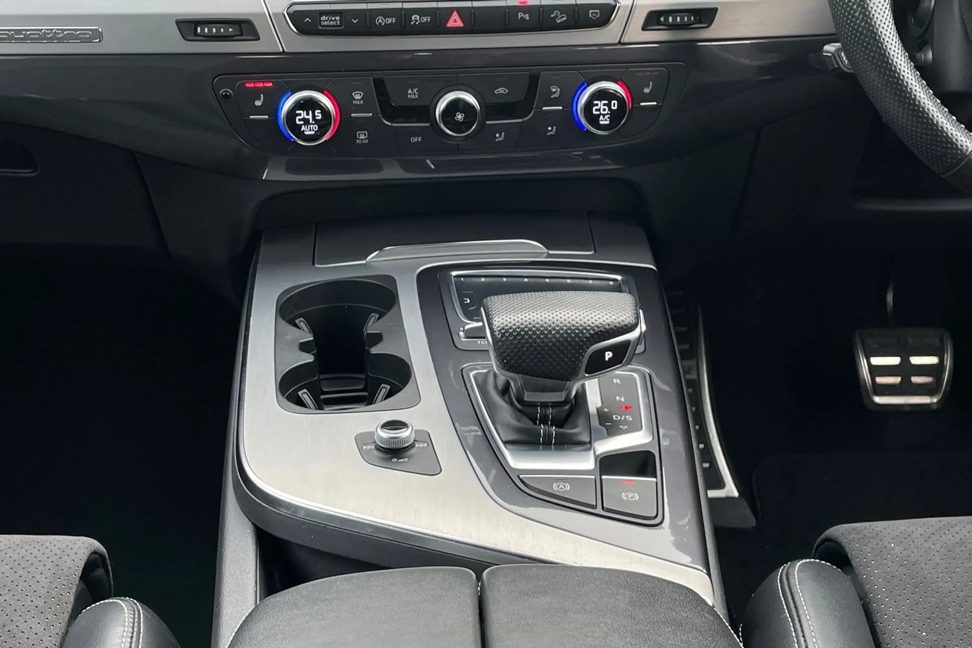 Audi Q7 thumbnail image number 35