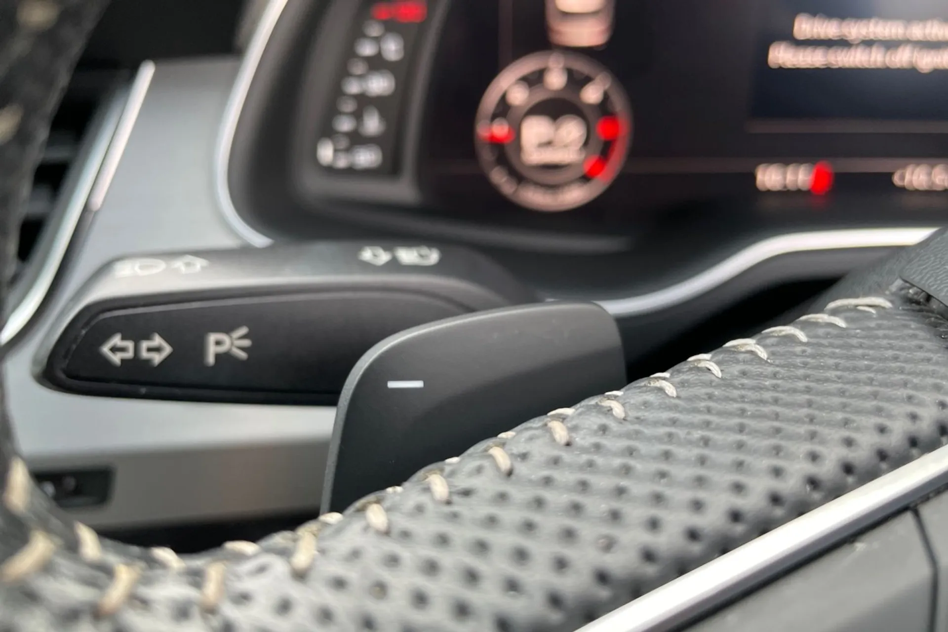 Audi Q7 thumbnail image number 60