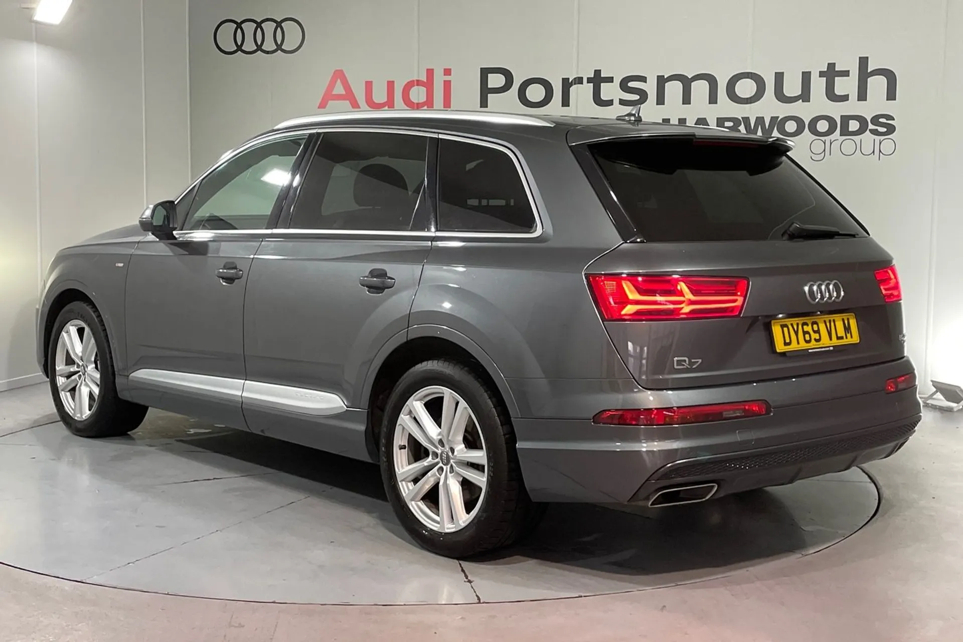 Audi Q7 thumbnail image number 8