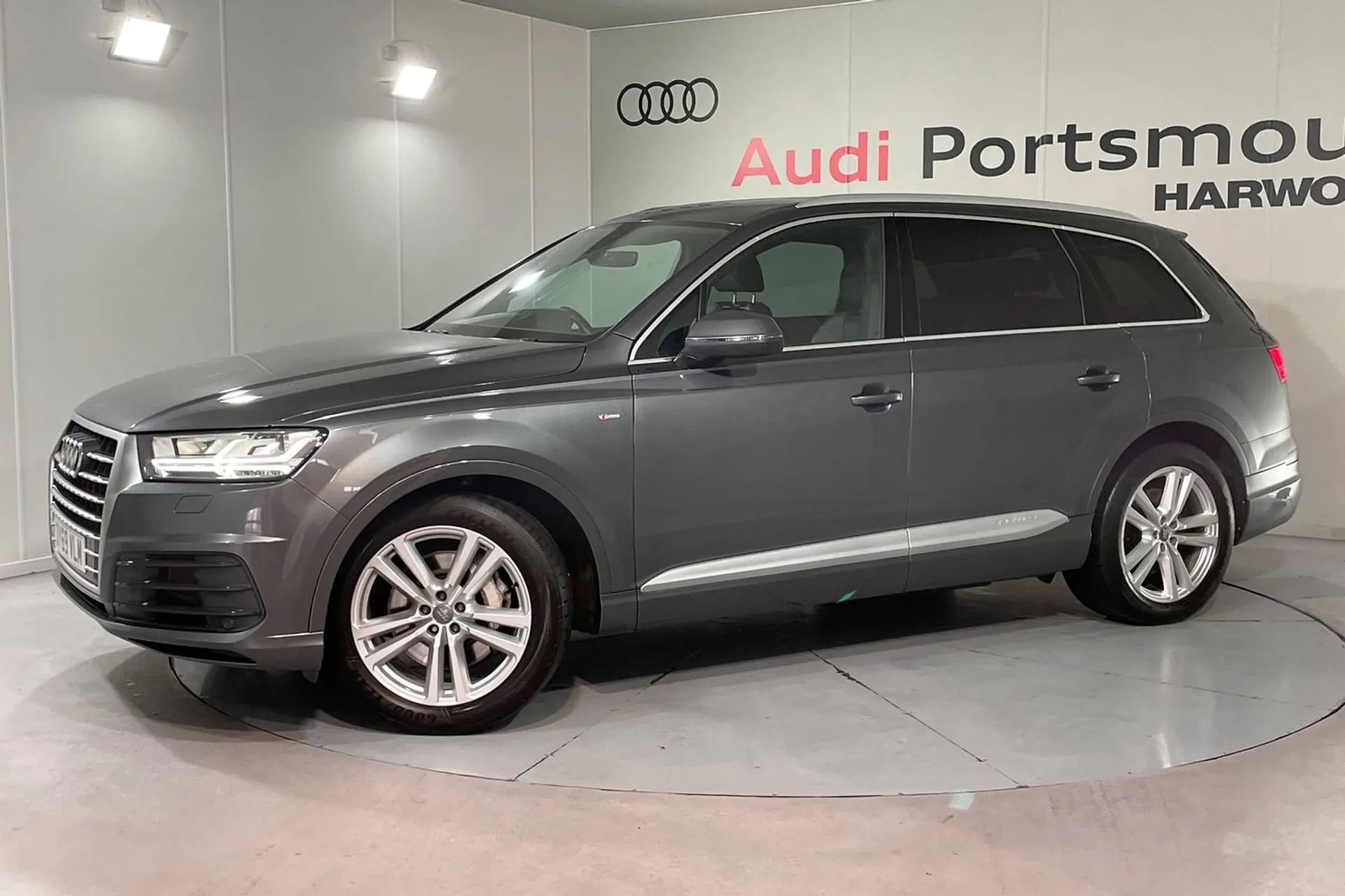 Audi Q7 thumbnail image number 5