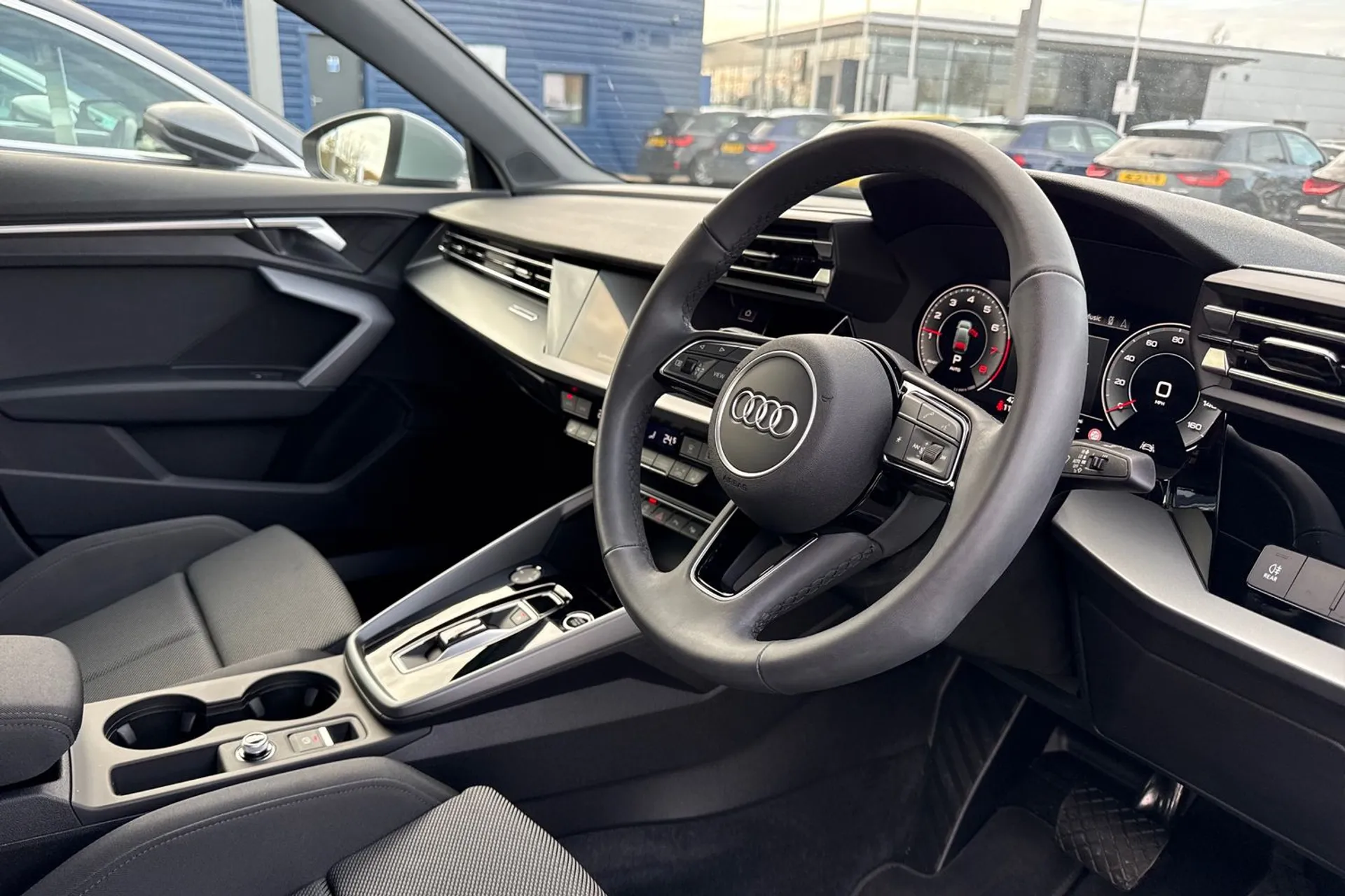 Audi A3 thumbnail image number 32